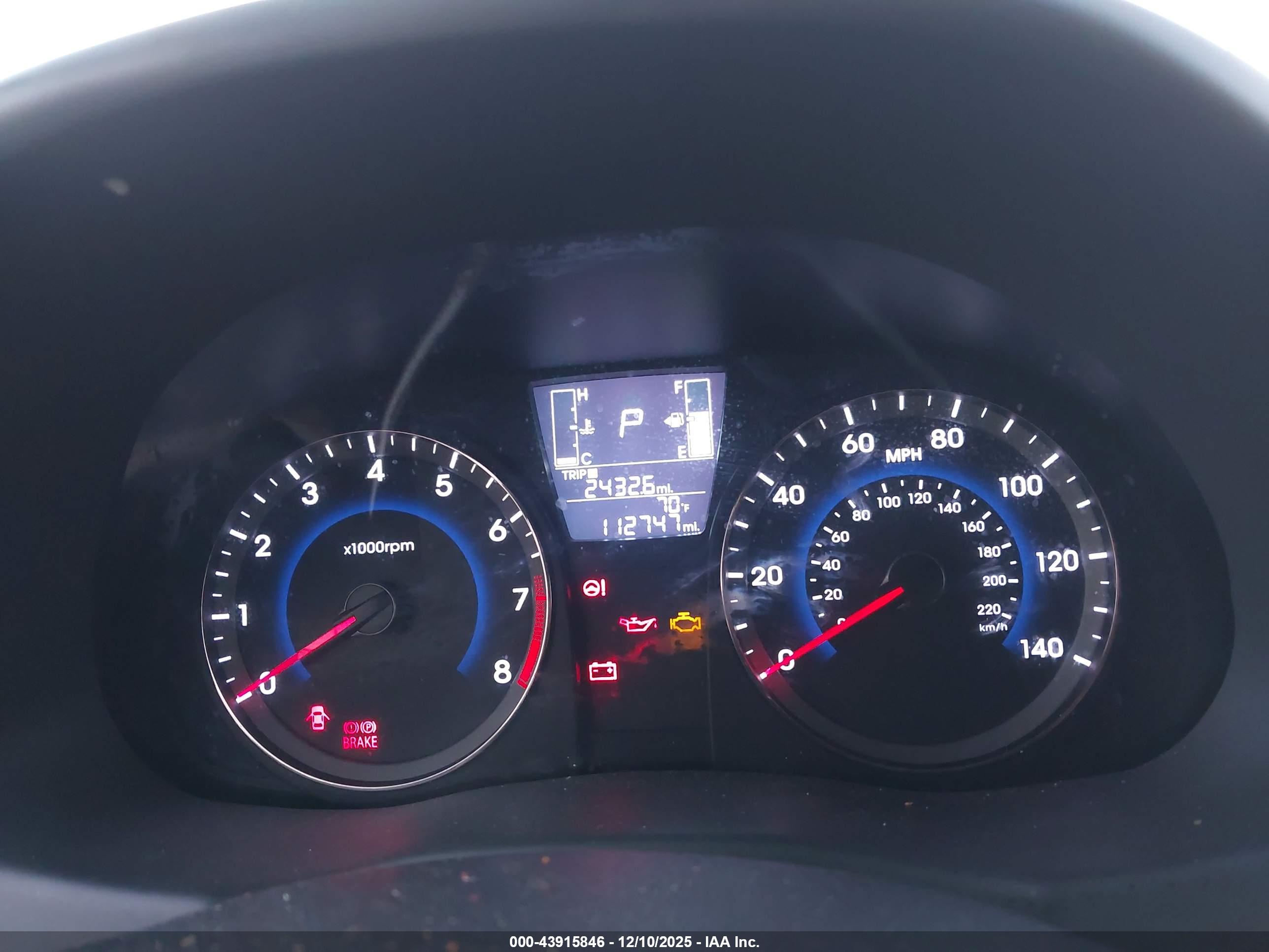 HYUNDAI ACCENT image 7