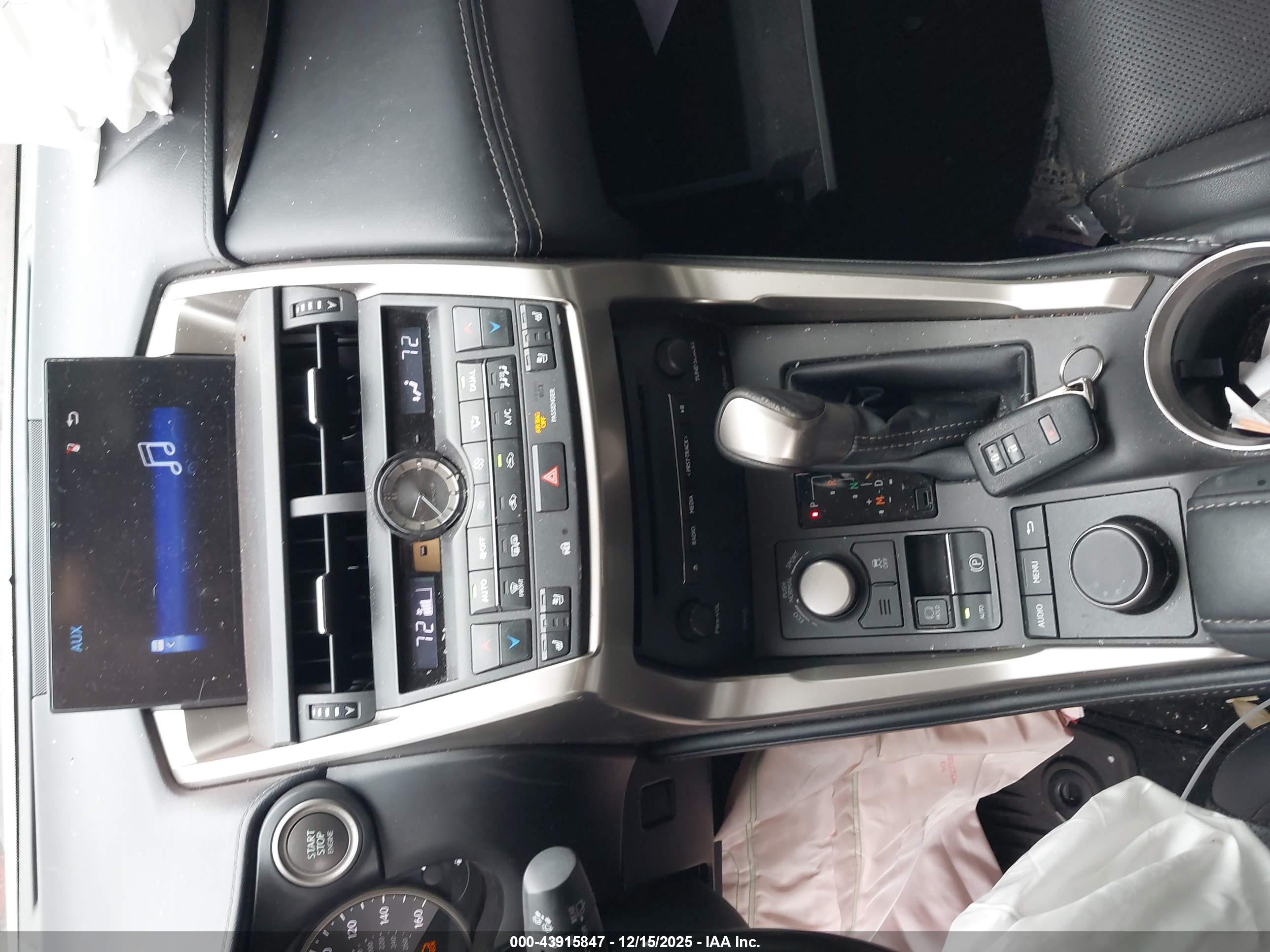 LEXUS NX image 11