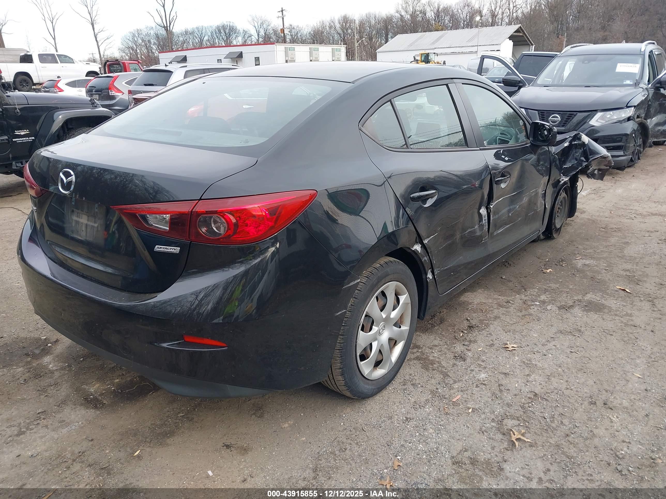 MAZDA MAZDA3 image 4