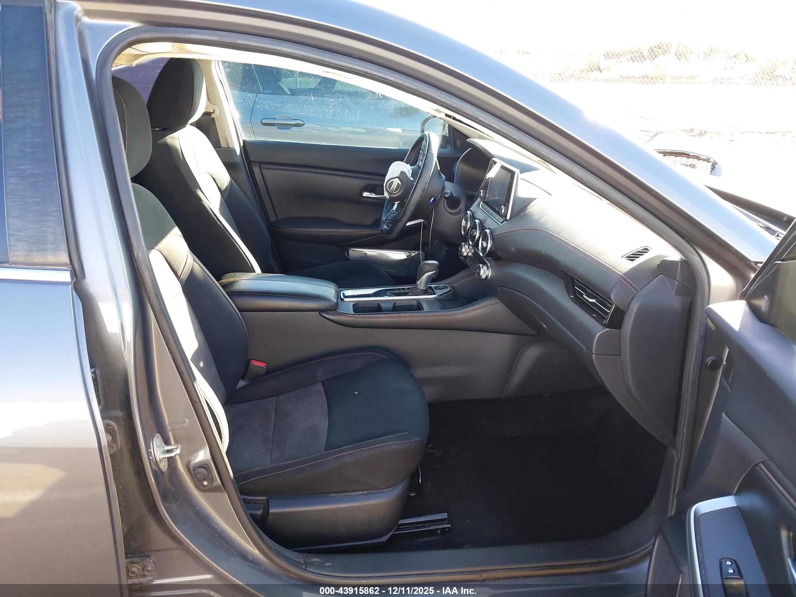 NISSAN SENTRA image 5