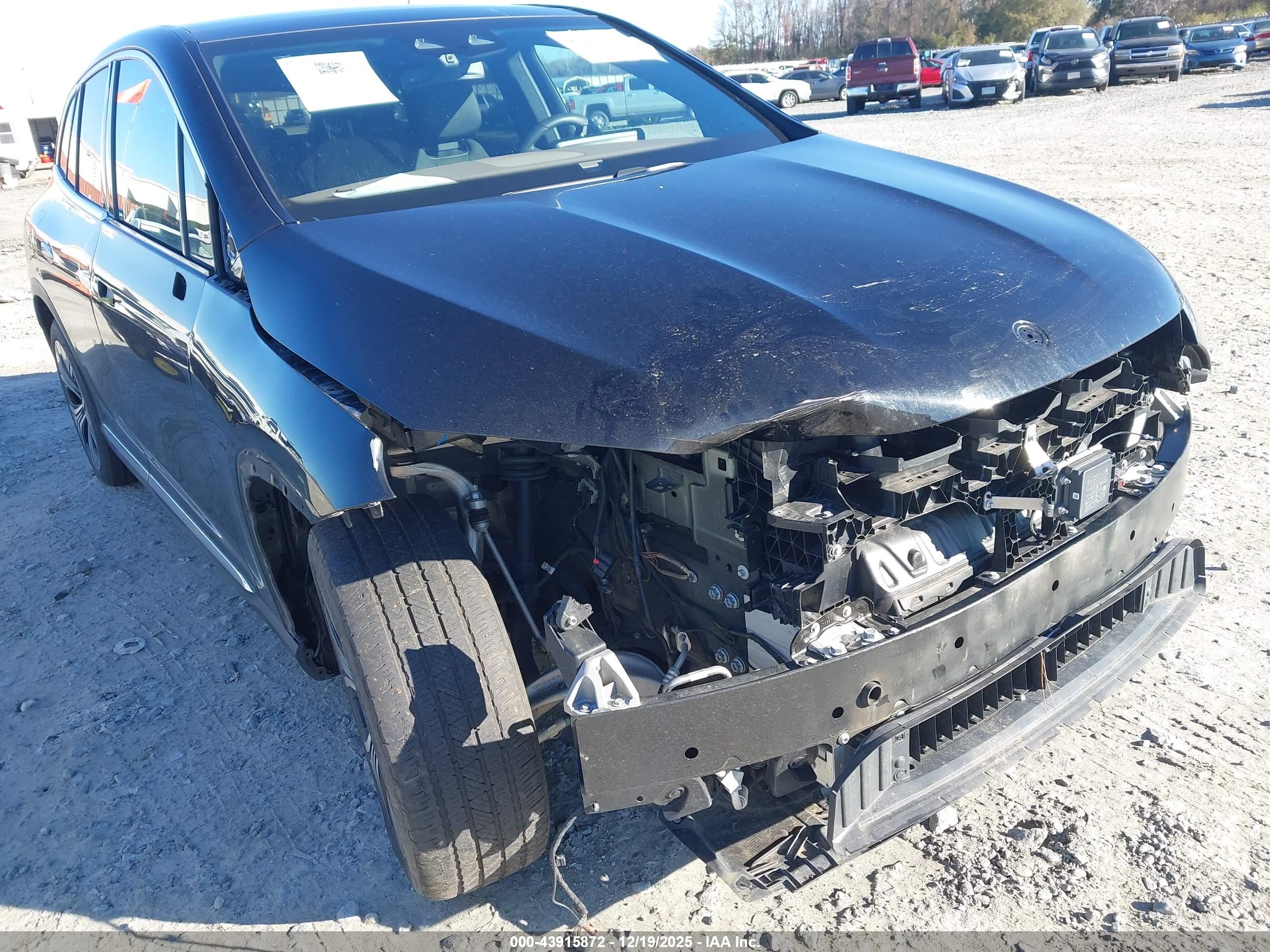 MERCEDES-BENZ EQE image 6