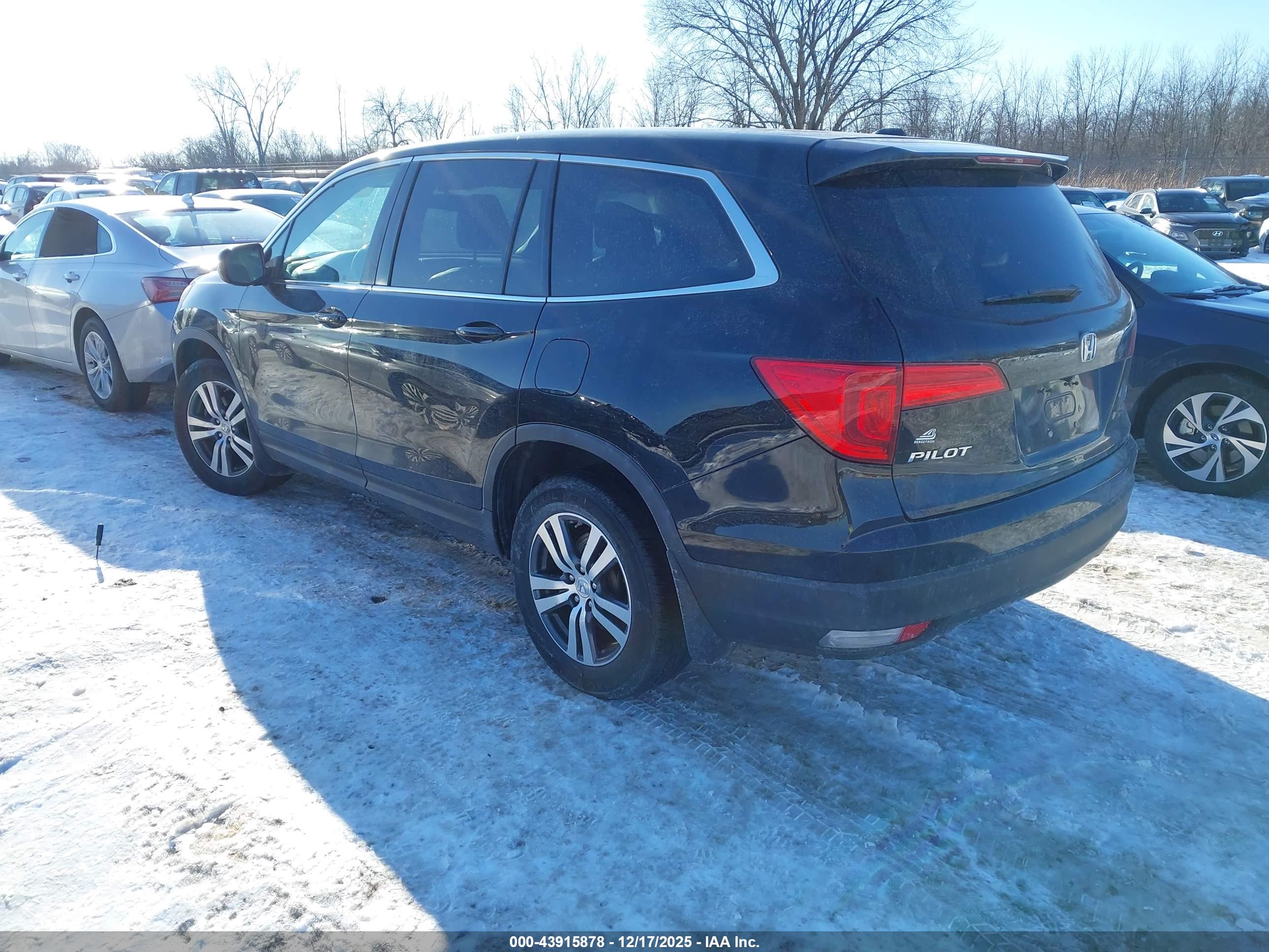 HONDA PILOT image 3