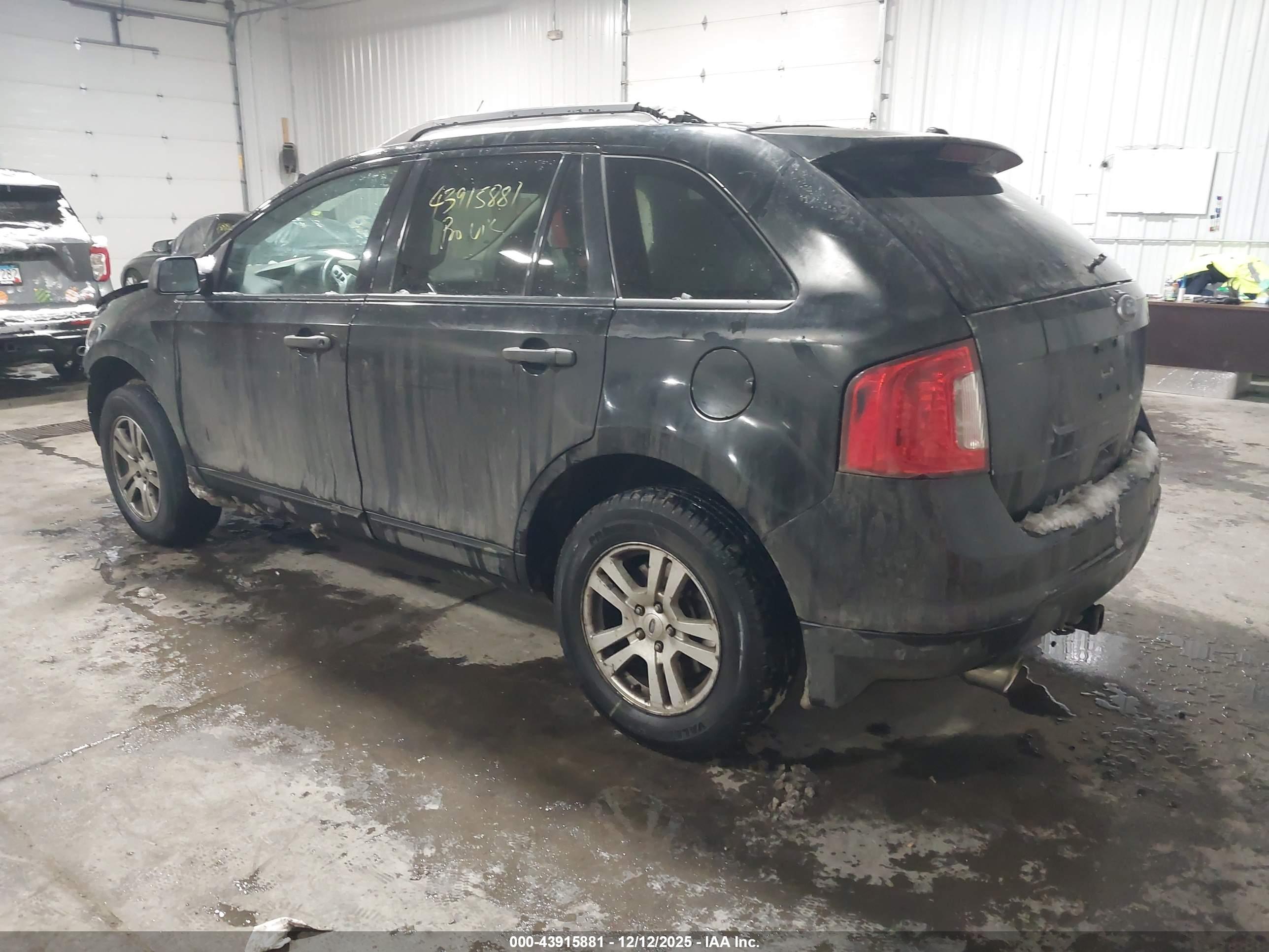 FORD EDGE image 3