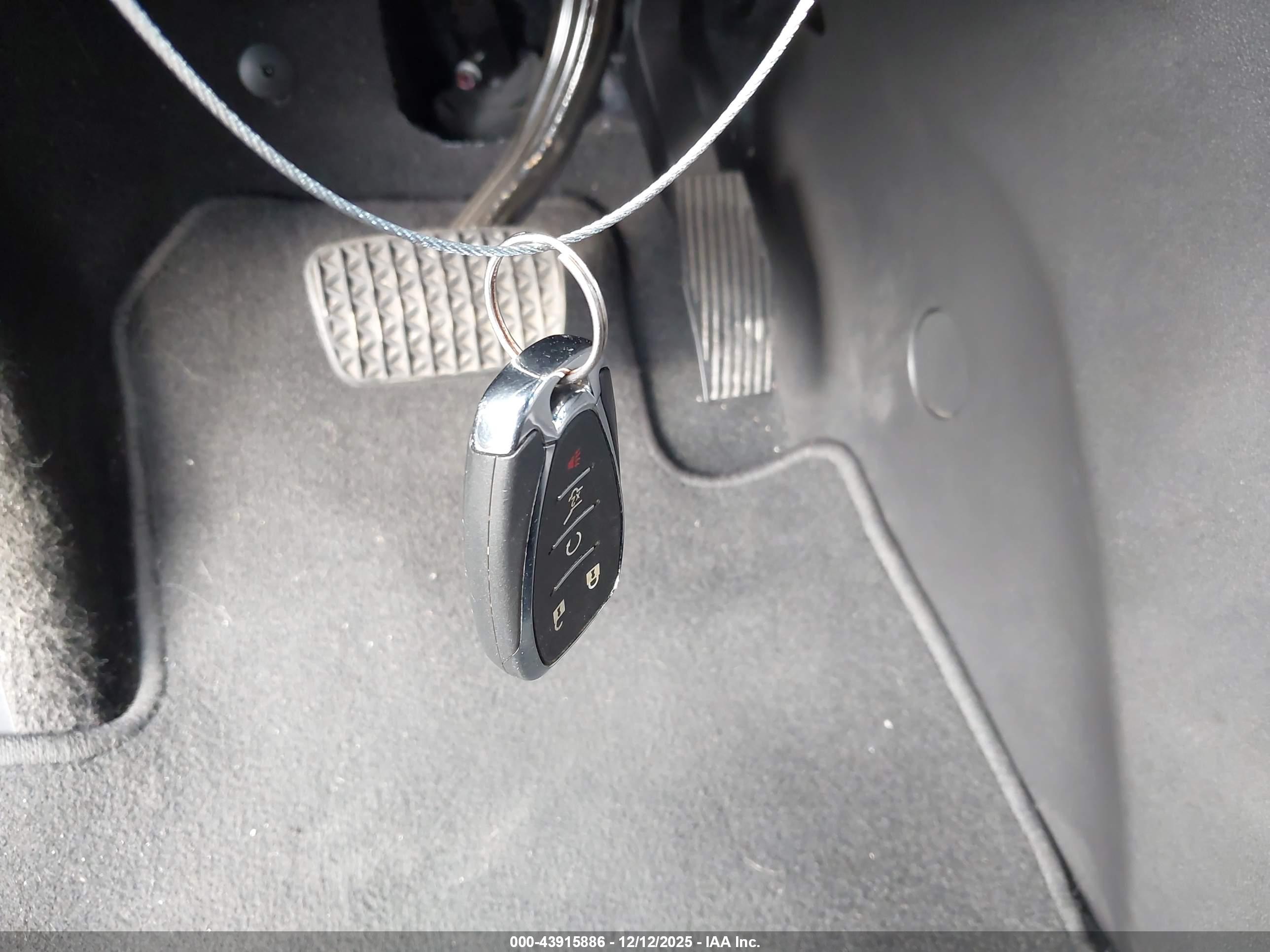 CHEVROLET EQUINOX image 11