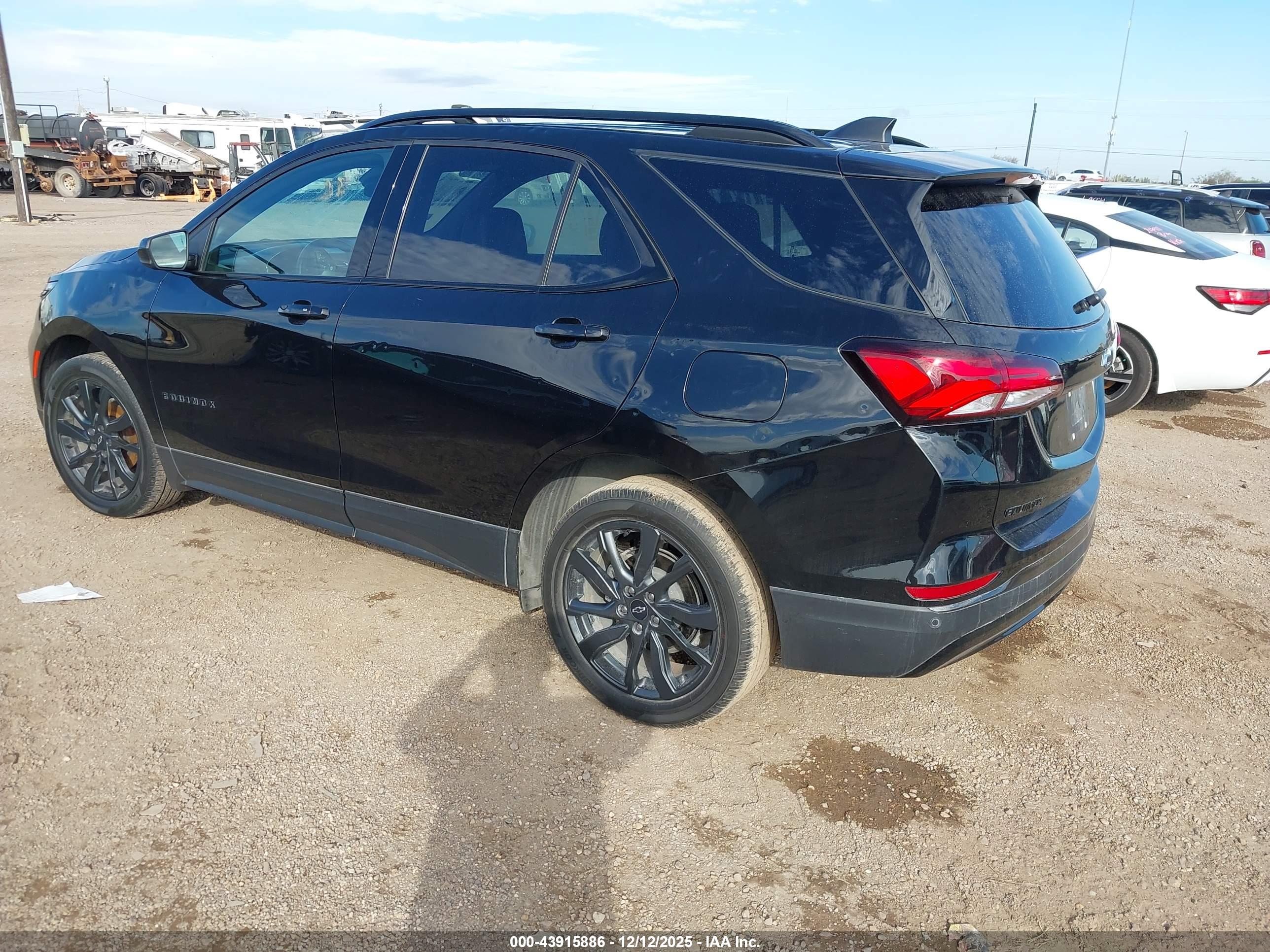CHEVROLET EQUINOX image 3