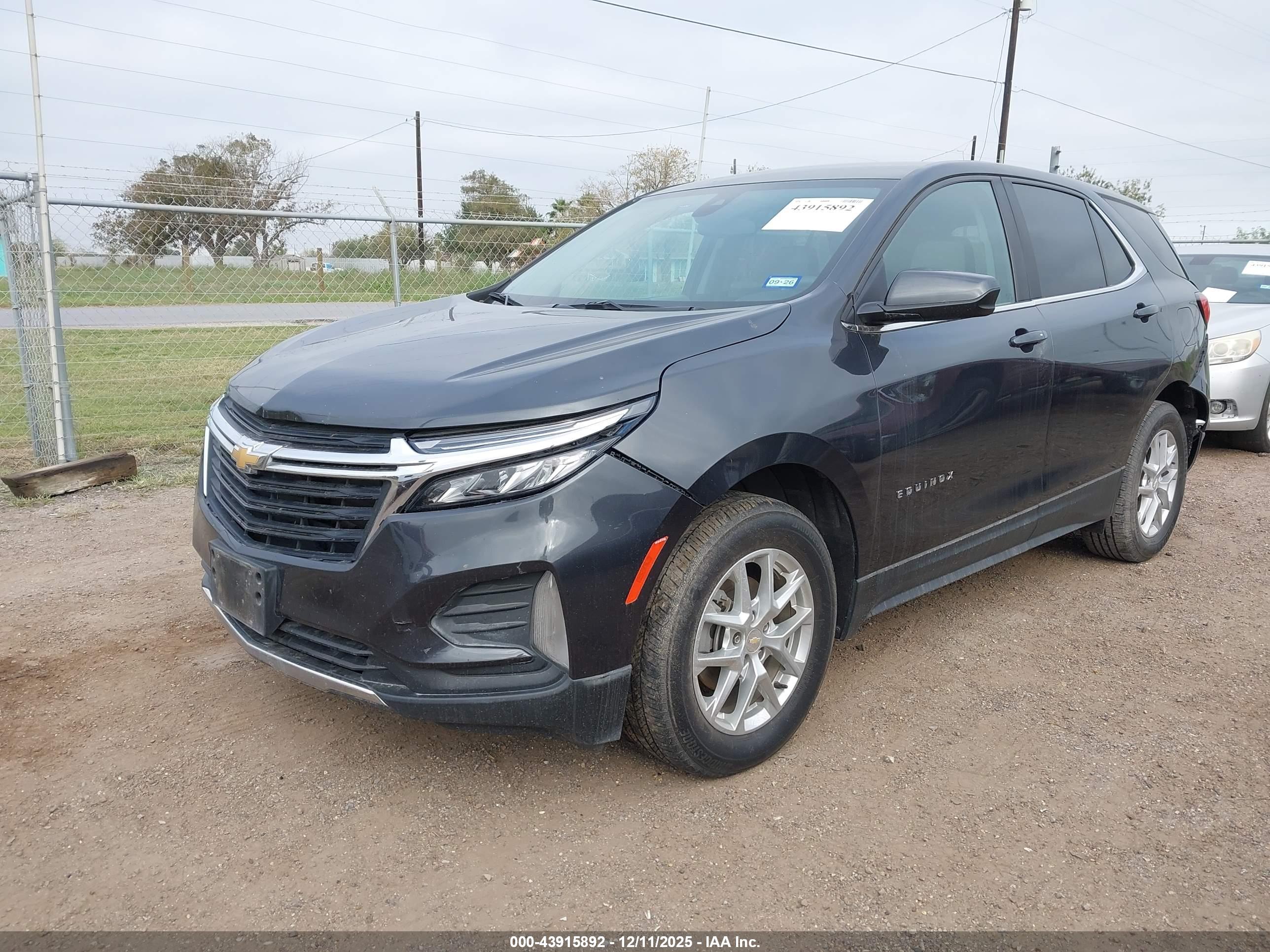 CHEVROLET EQUINOX image 2