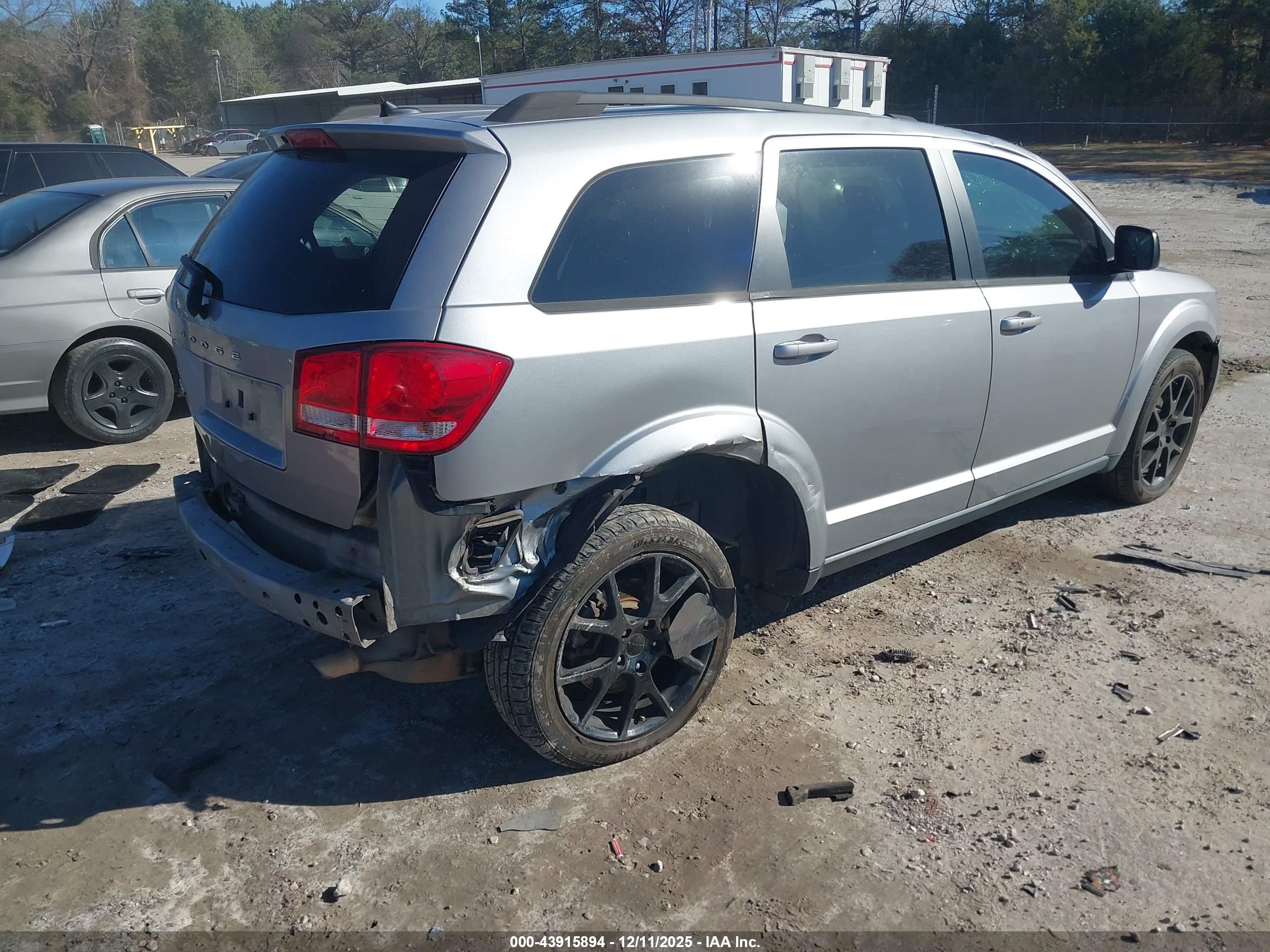 DODGE JOURNEY image 4