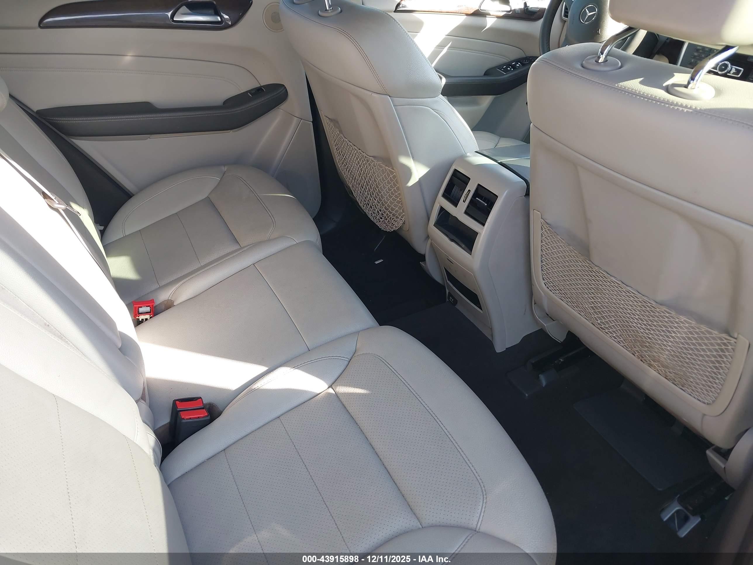 MERCEDES-BENZ ML image 8