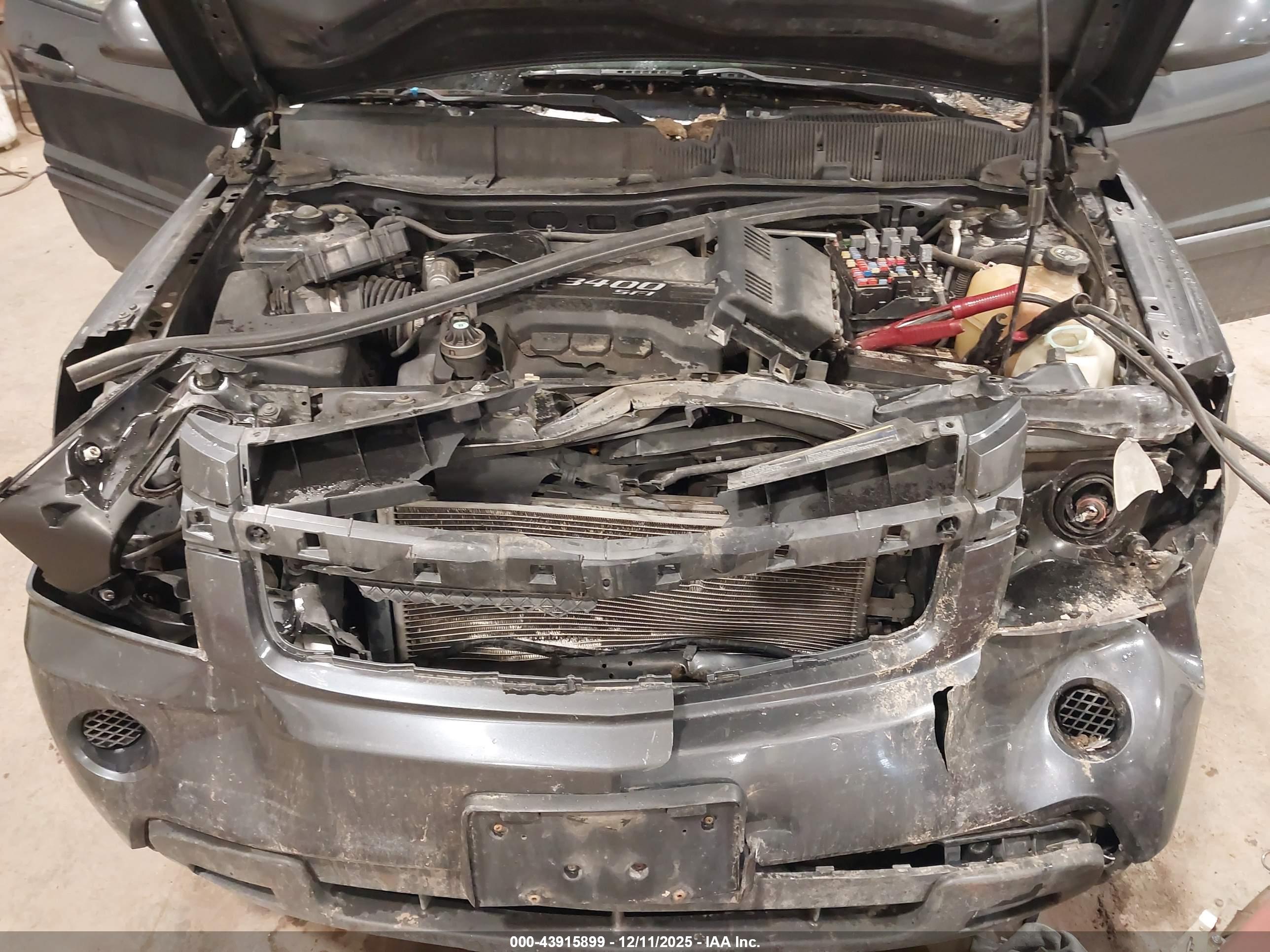 CHEVROLET EQUINOX image 10