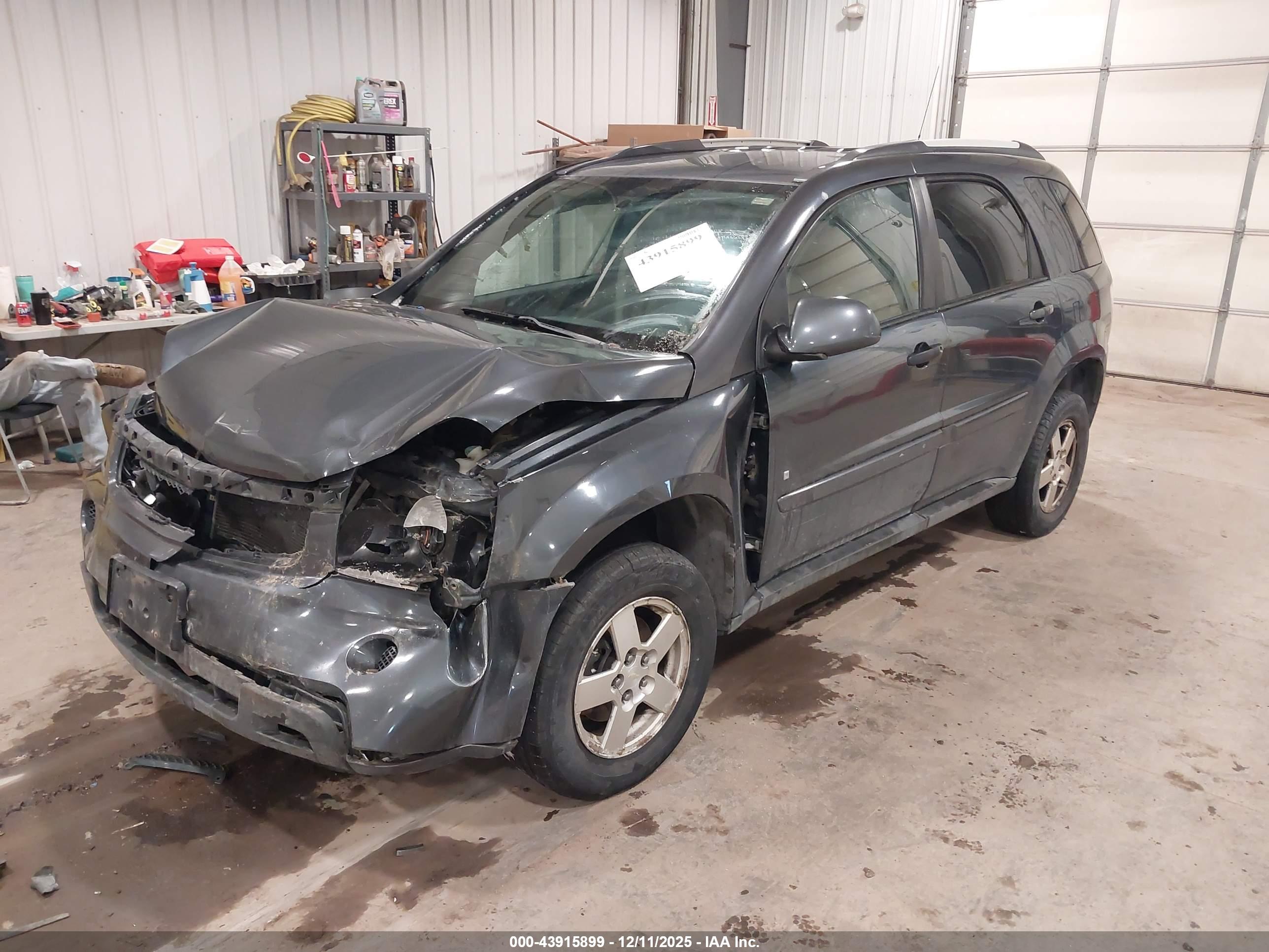 CHEVROLET EQUINOX image 2