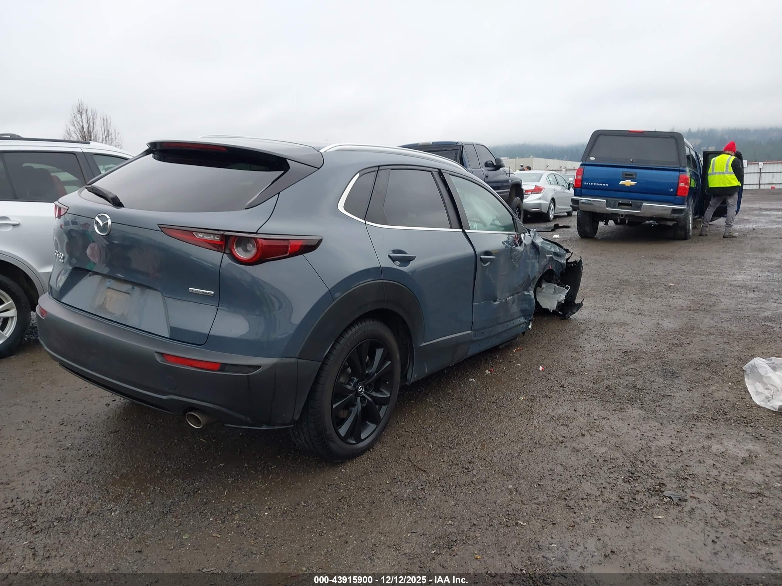 MAZDA CX-30 image 4