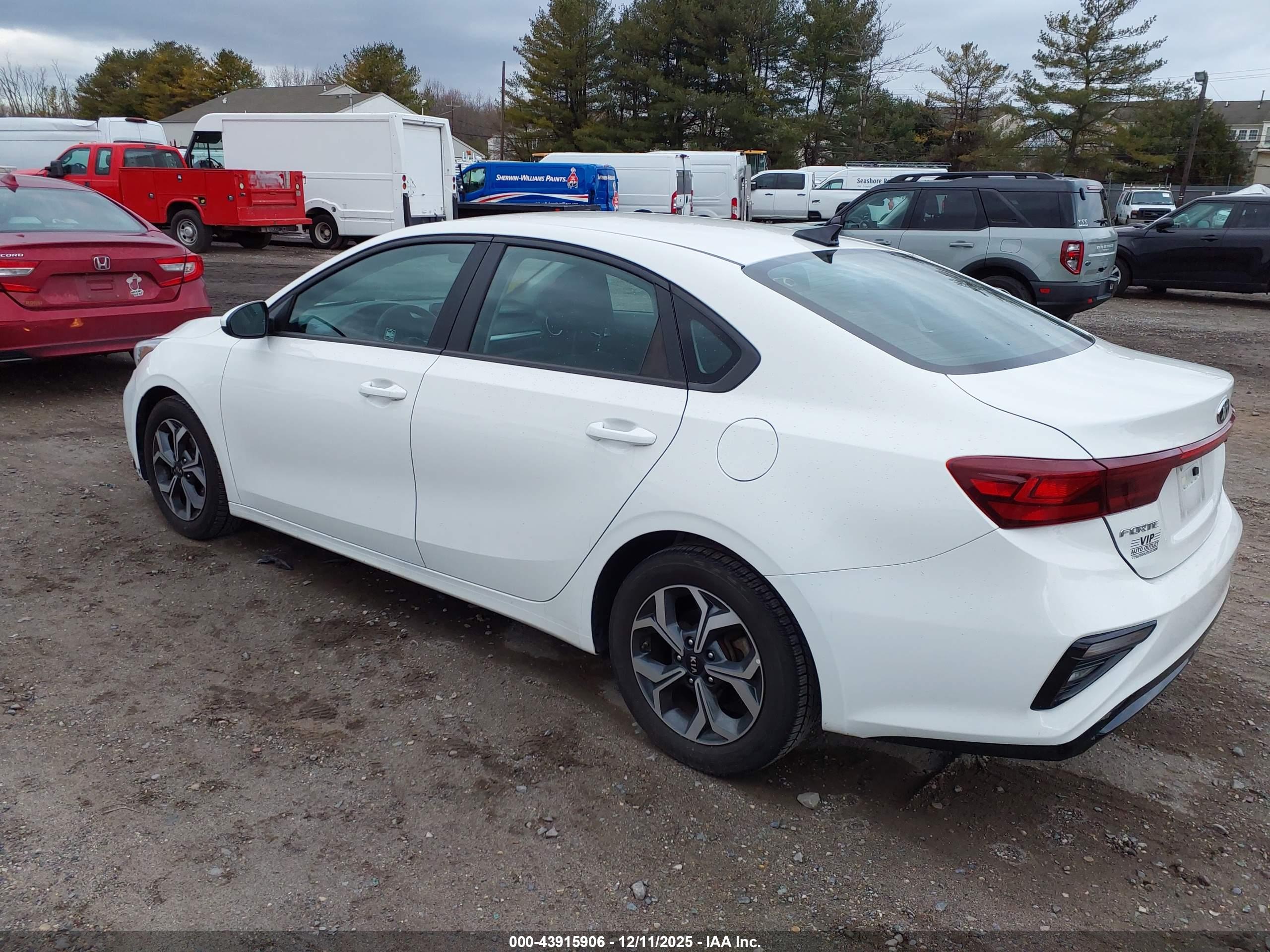 KIA FORTE image 3