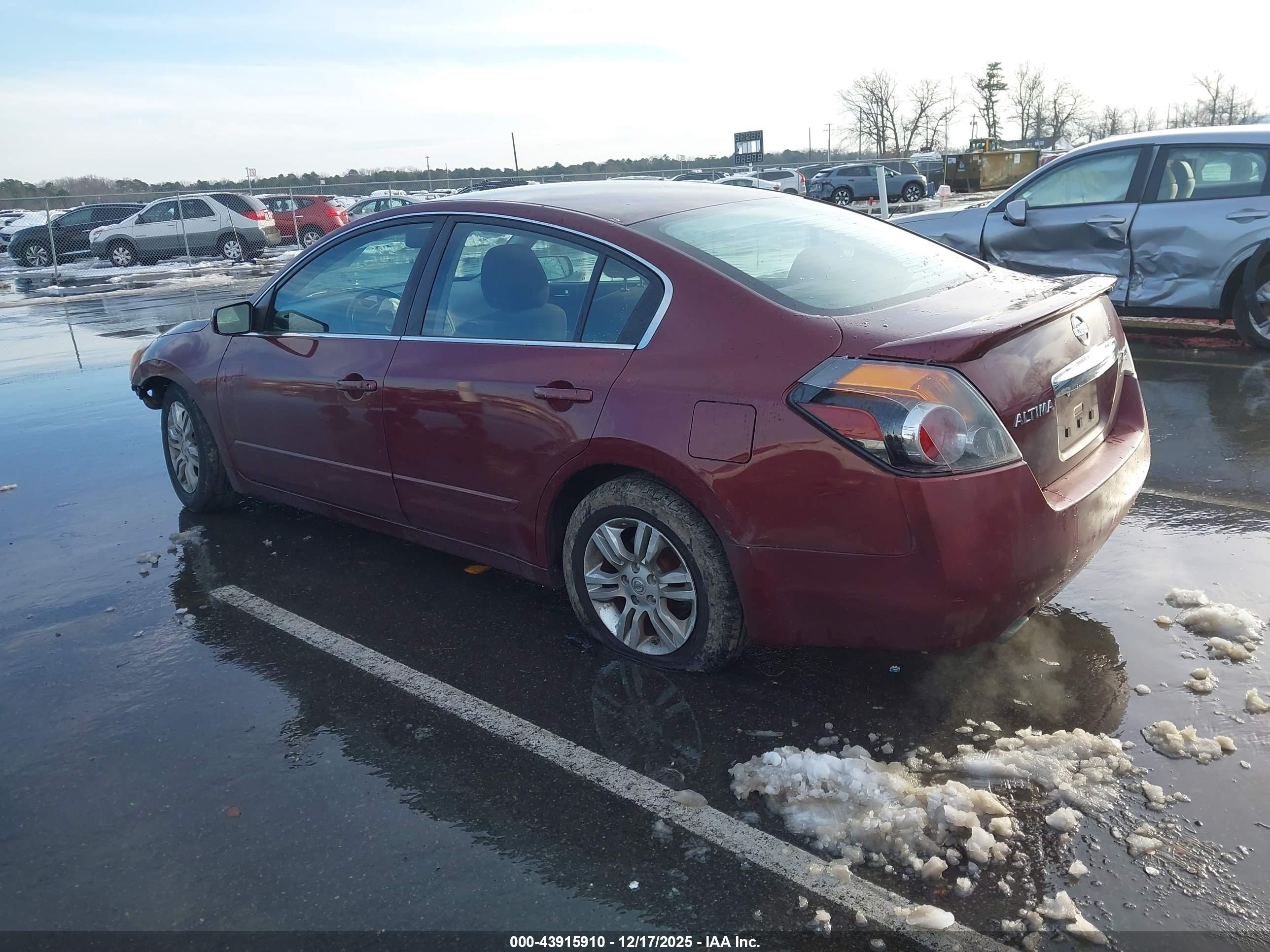 NISSAN ALTIMA image 3