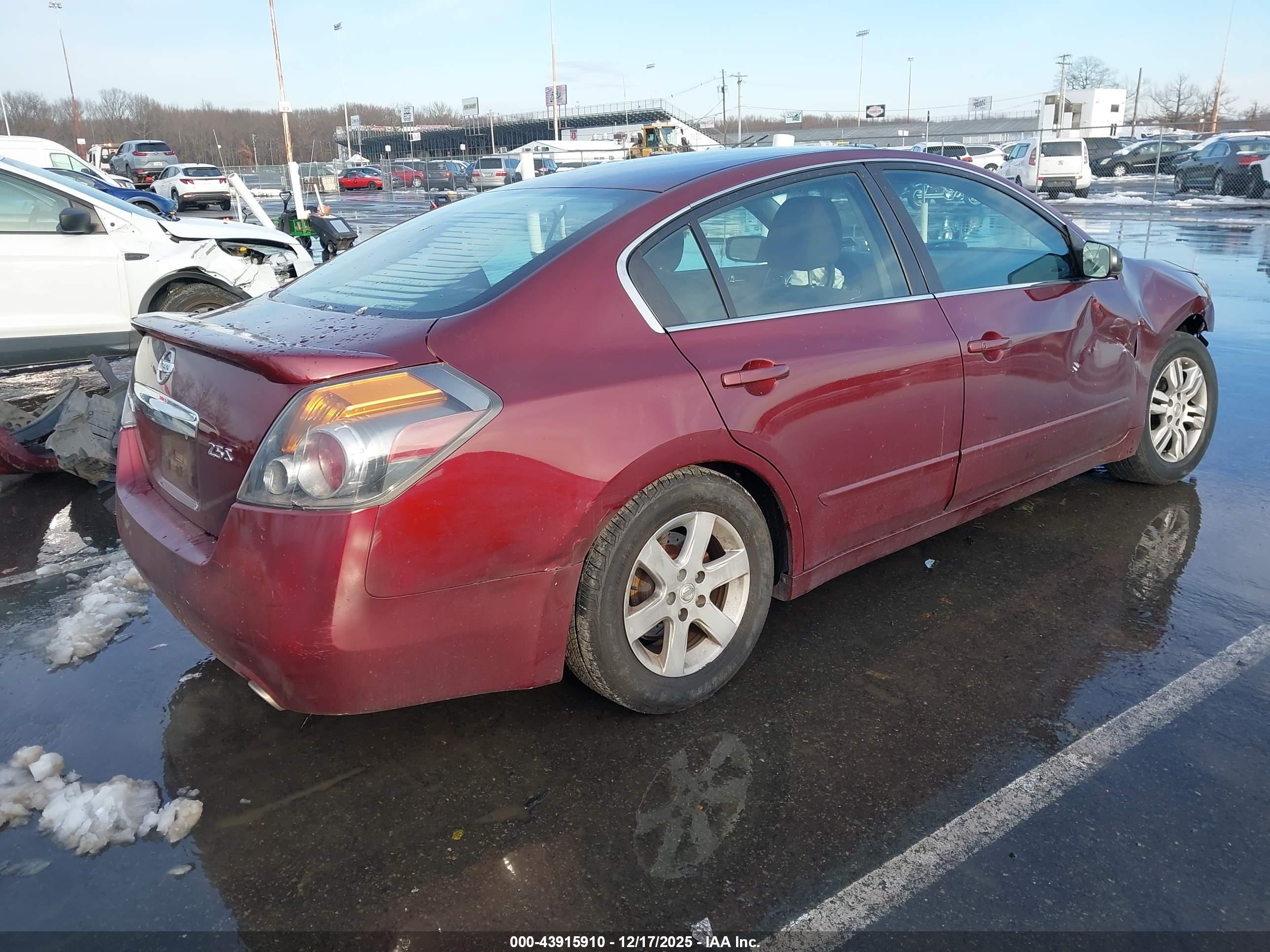 NISSAN ALTIMA image 4