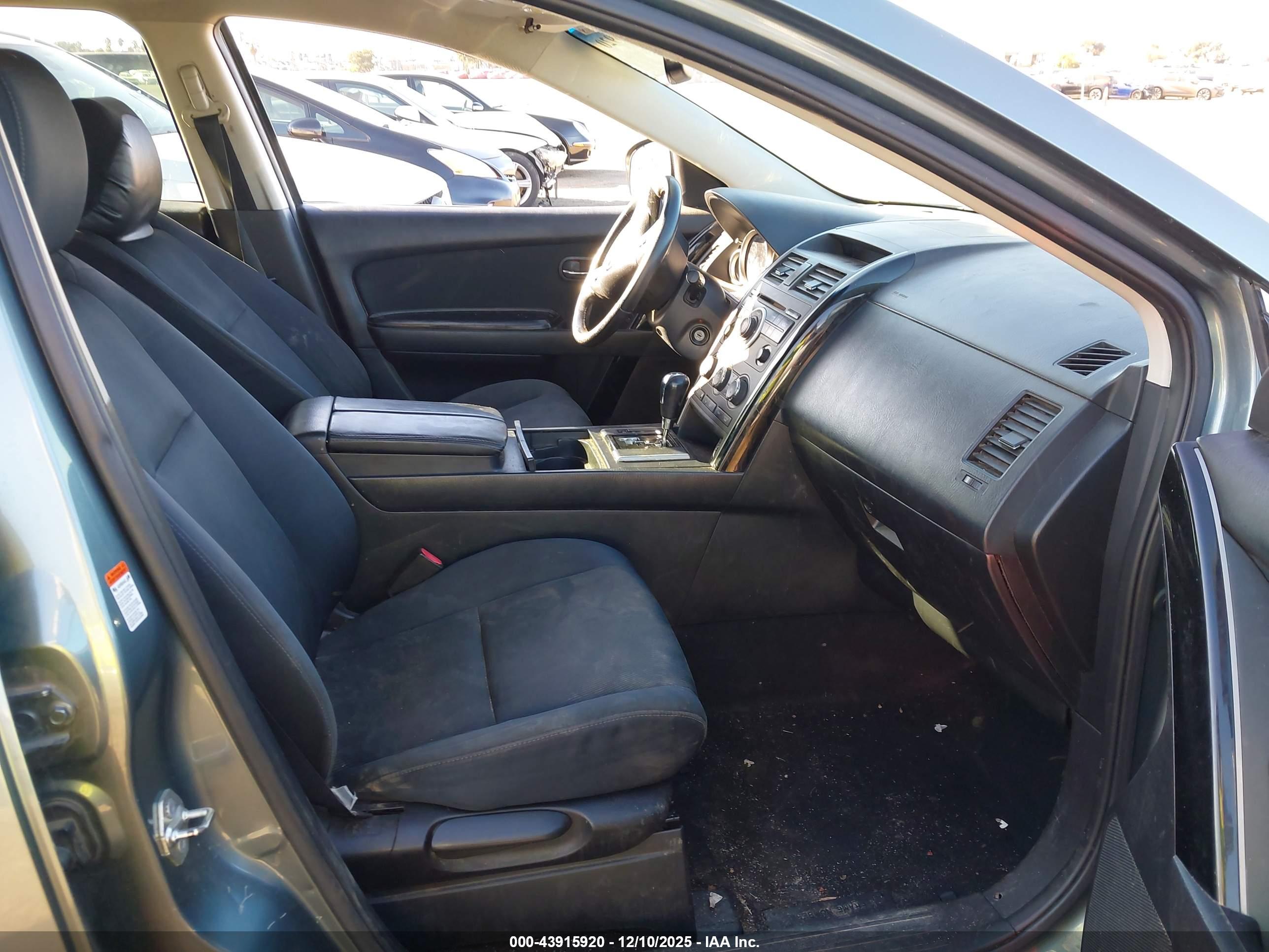 MAZDA CX-9 image 5