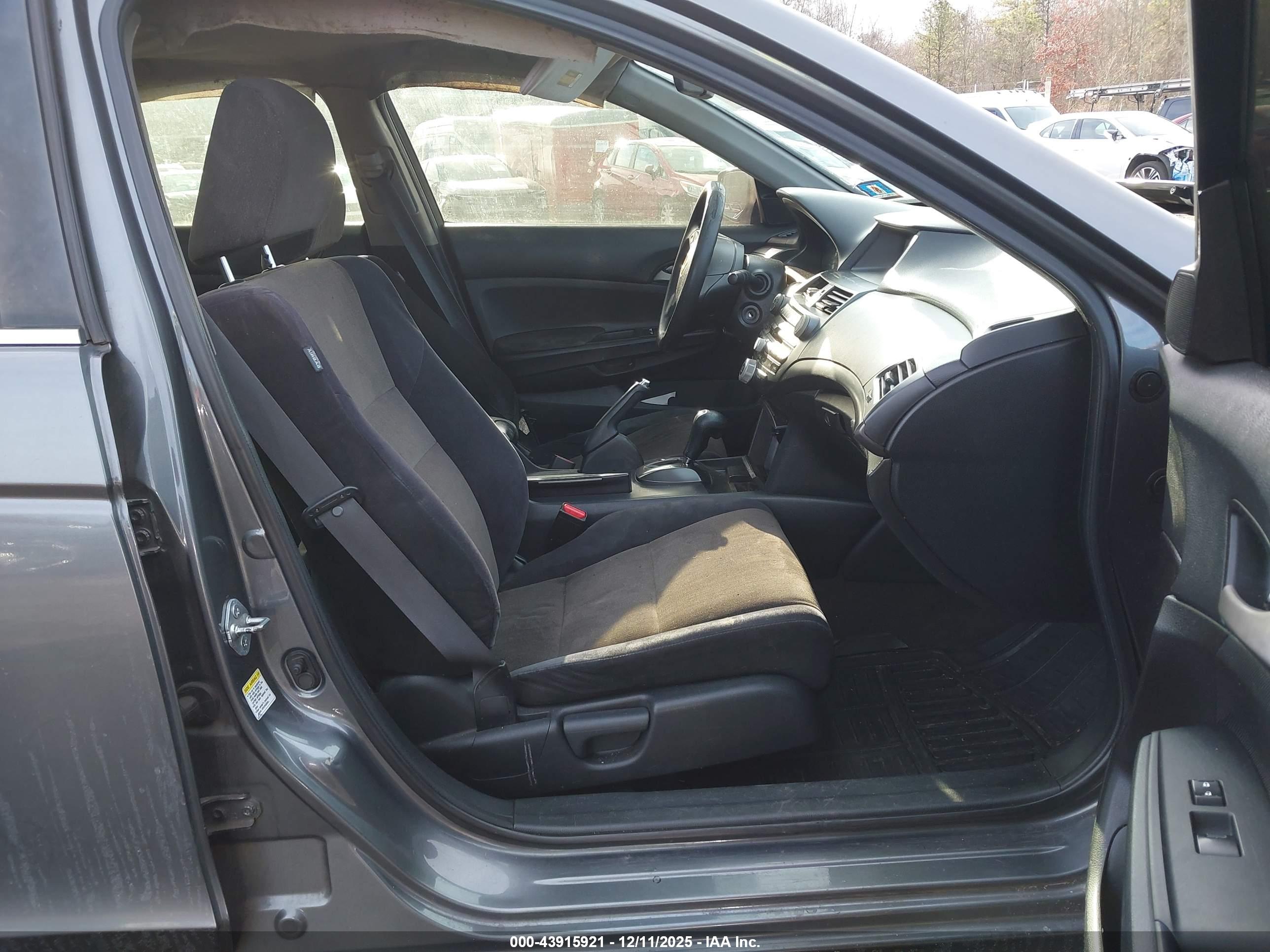 HONDA ACCORD image 5