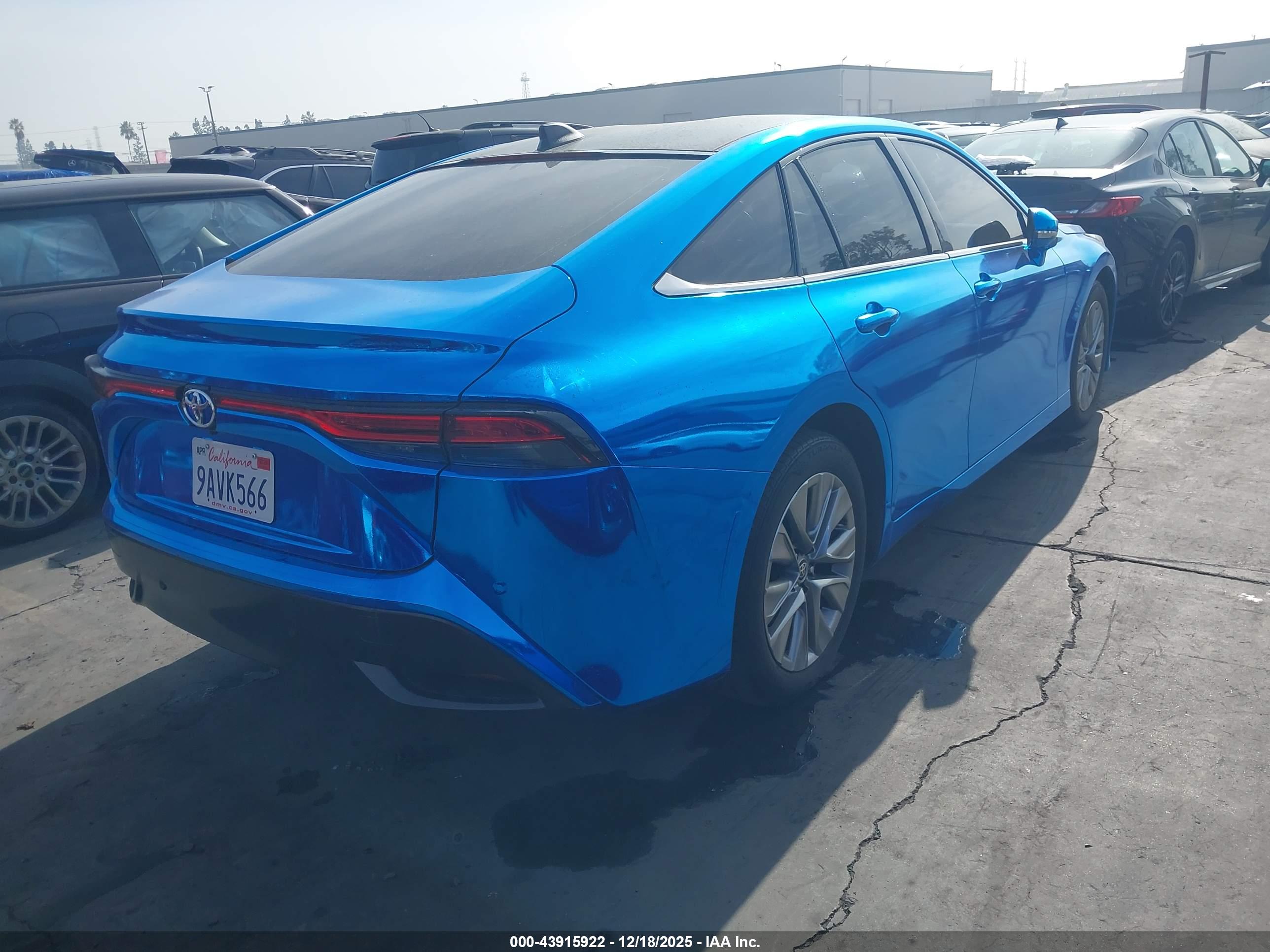 TOYOTA MIRAI image 4