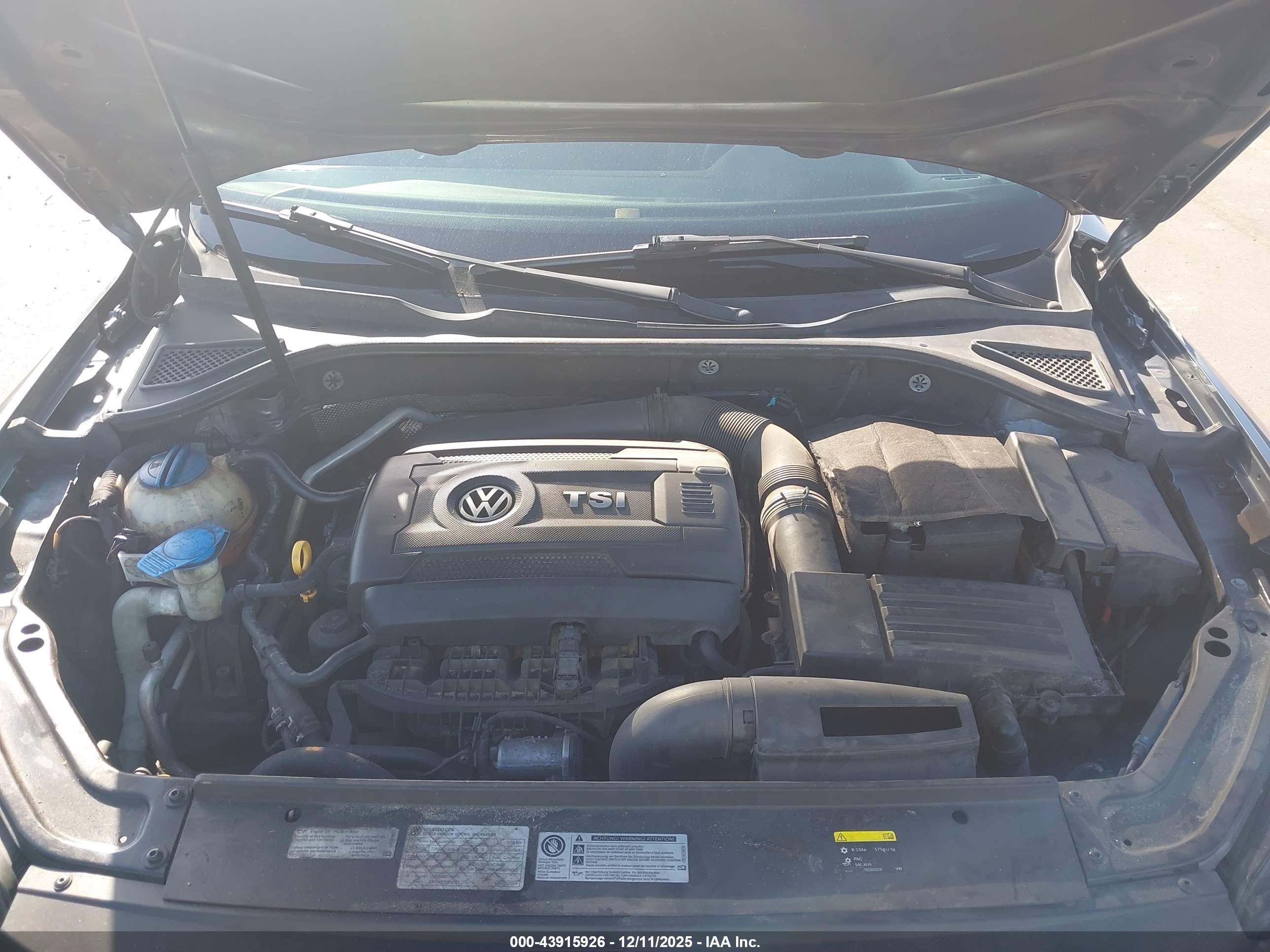 VOLKSWAGEN PASSAT image 10