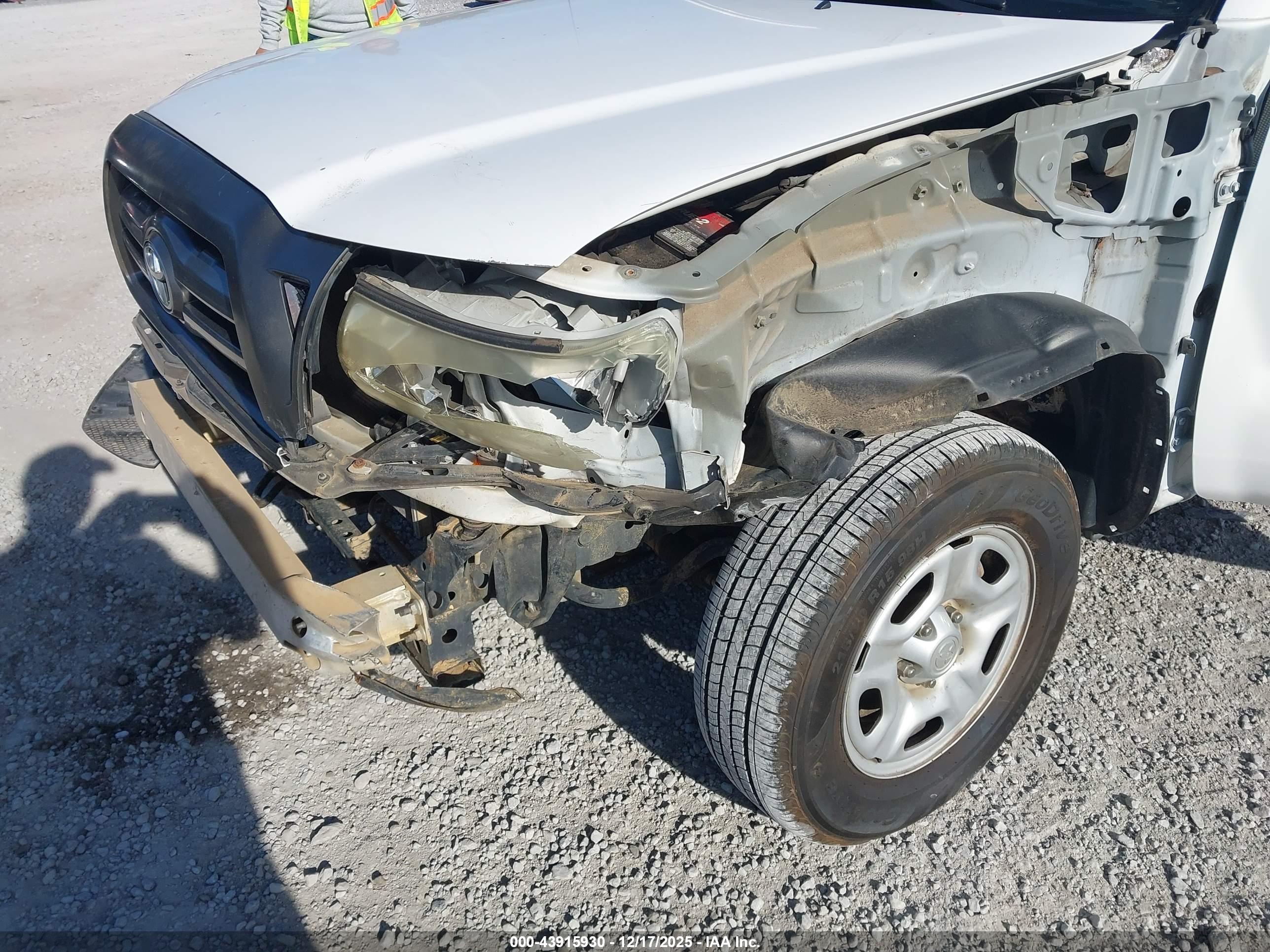 TOYOTA TACOMA image 6