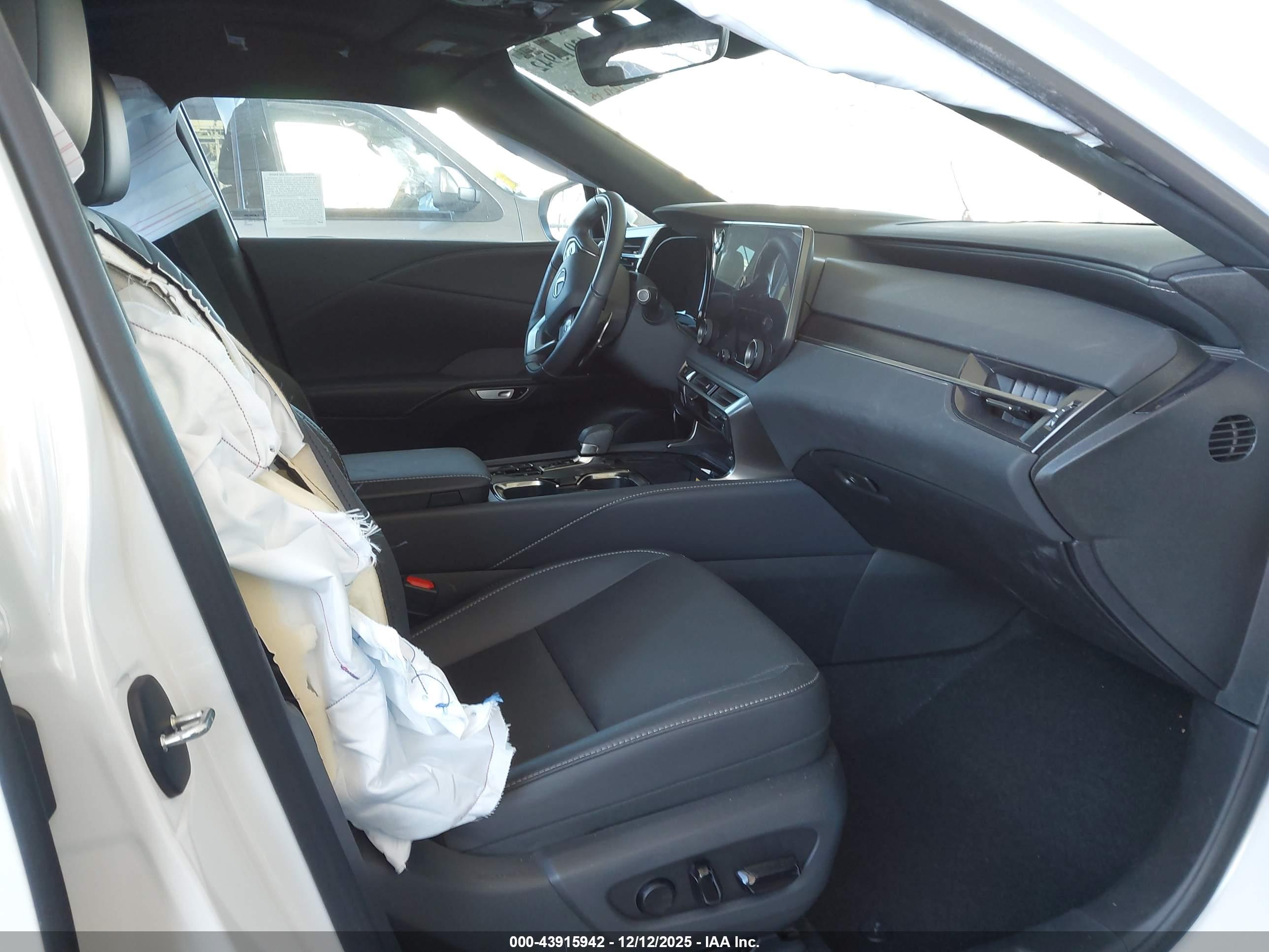 LEXUS RX image 5