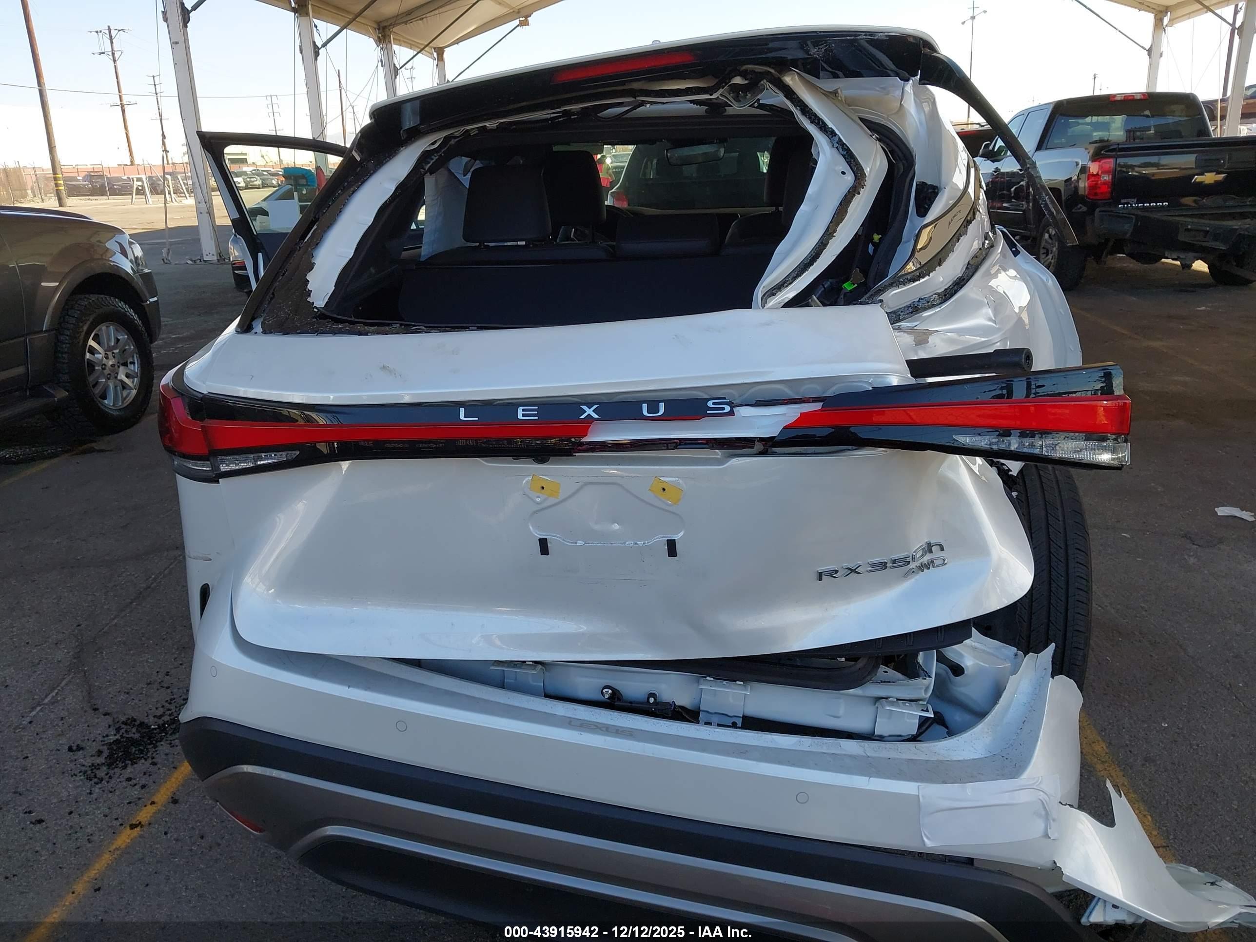 LEXUS RX image 6