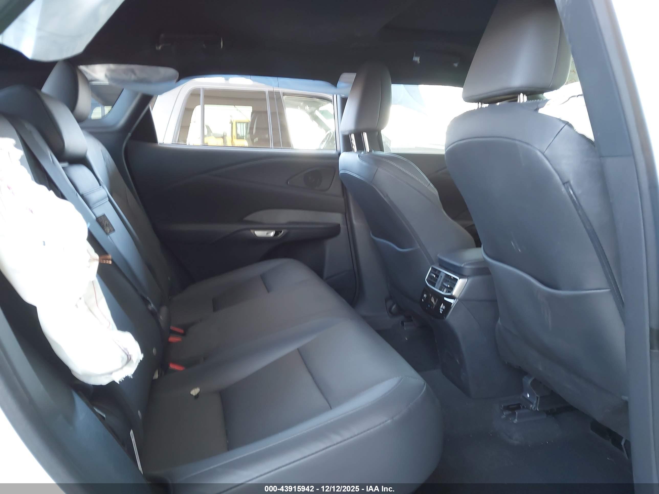 LEXUS RX image 8
