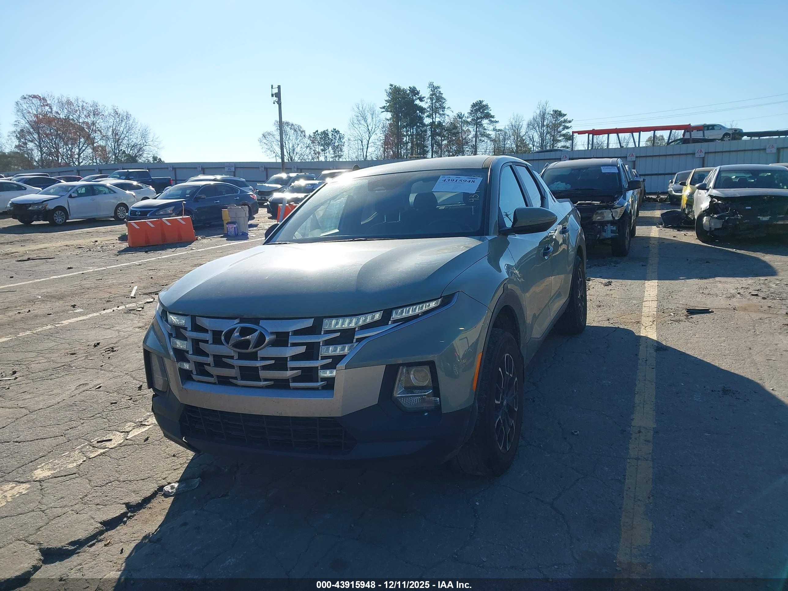 HYUNDAI SANTA image 2