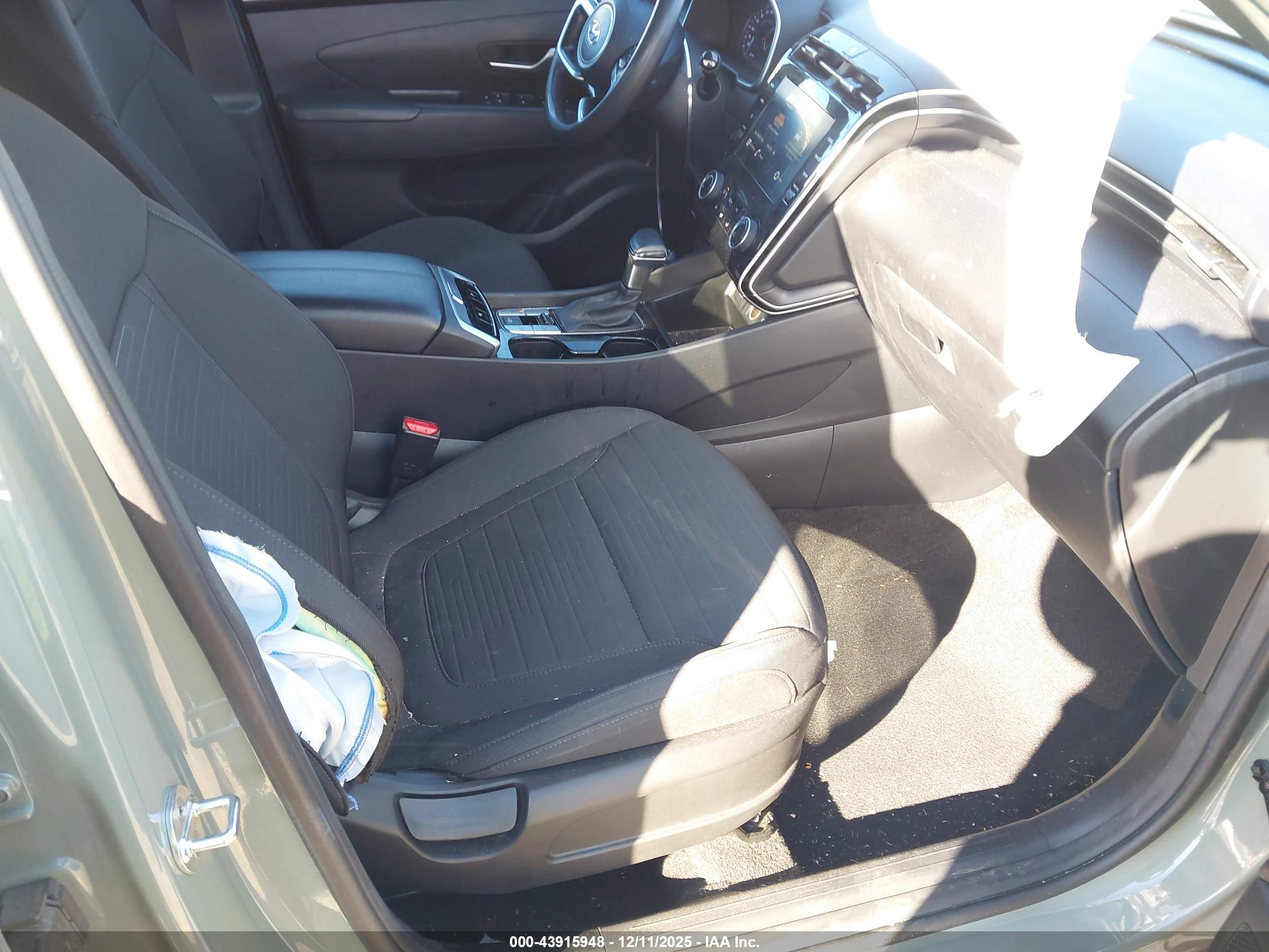 HYUNDAI SANTA image 5