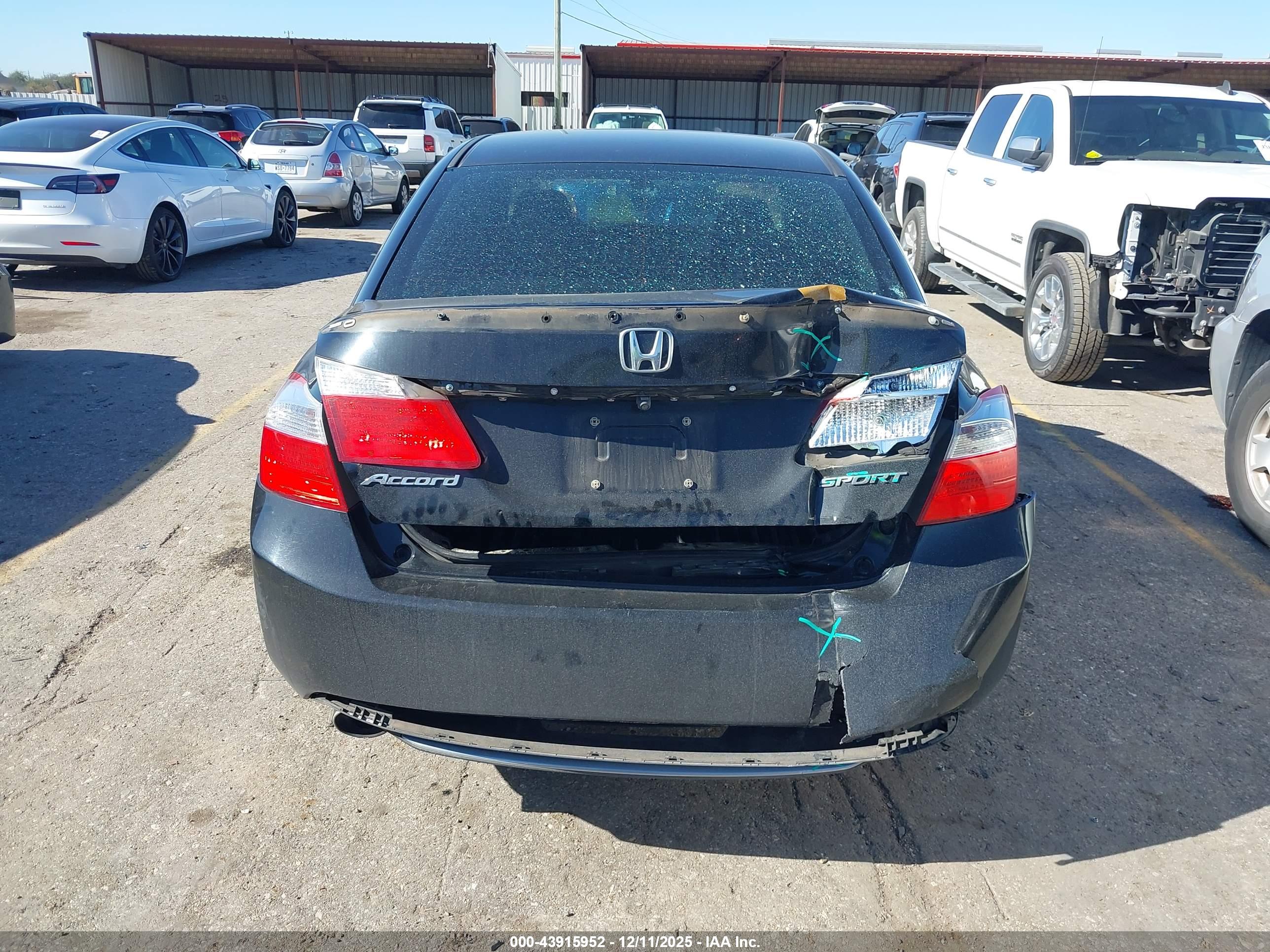 HONDA ACCORD image 6