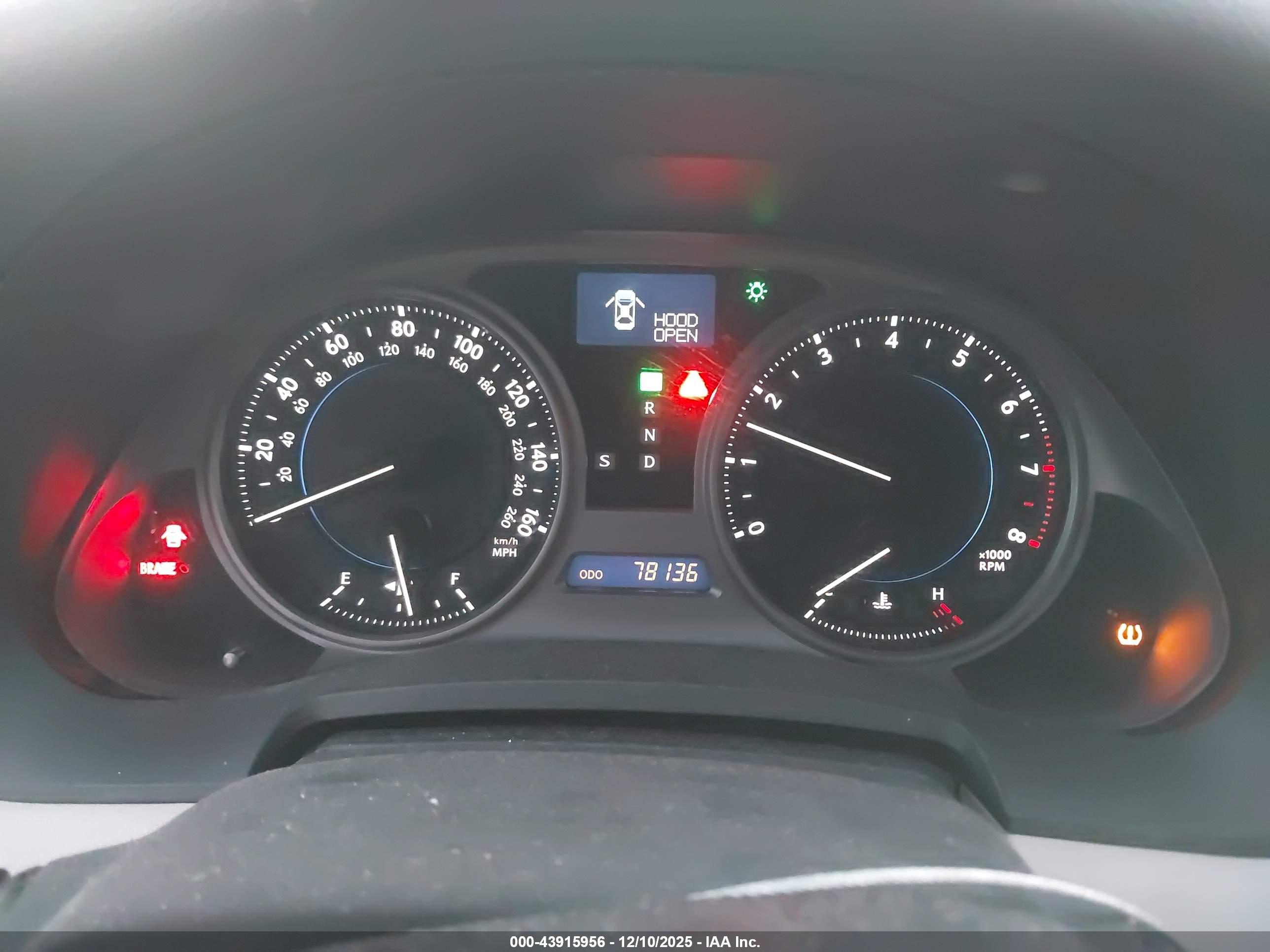LEXUS IS image 7
