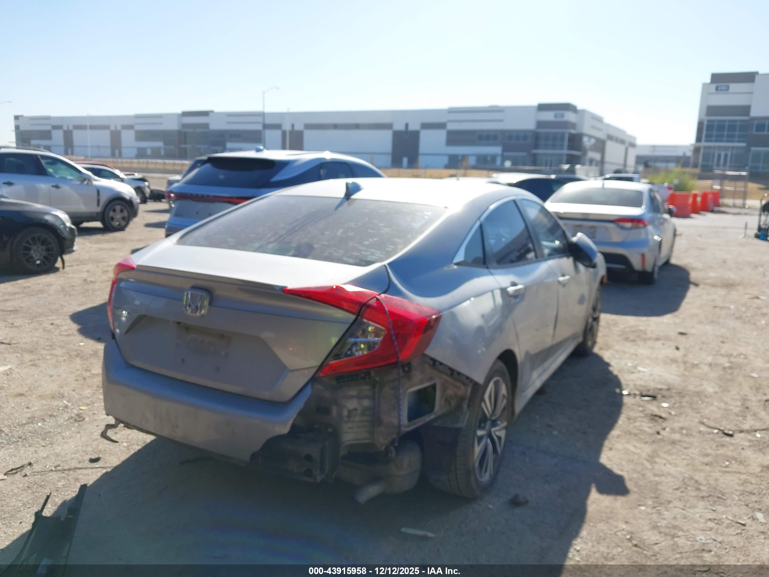 HONDA CIVIC image 4
