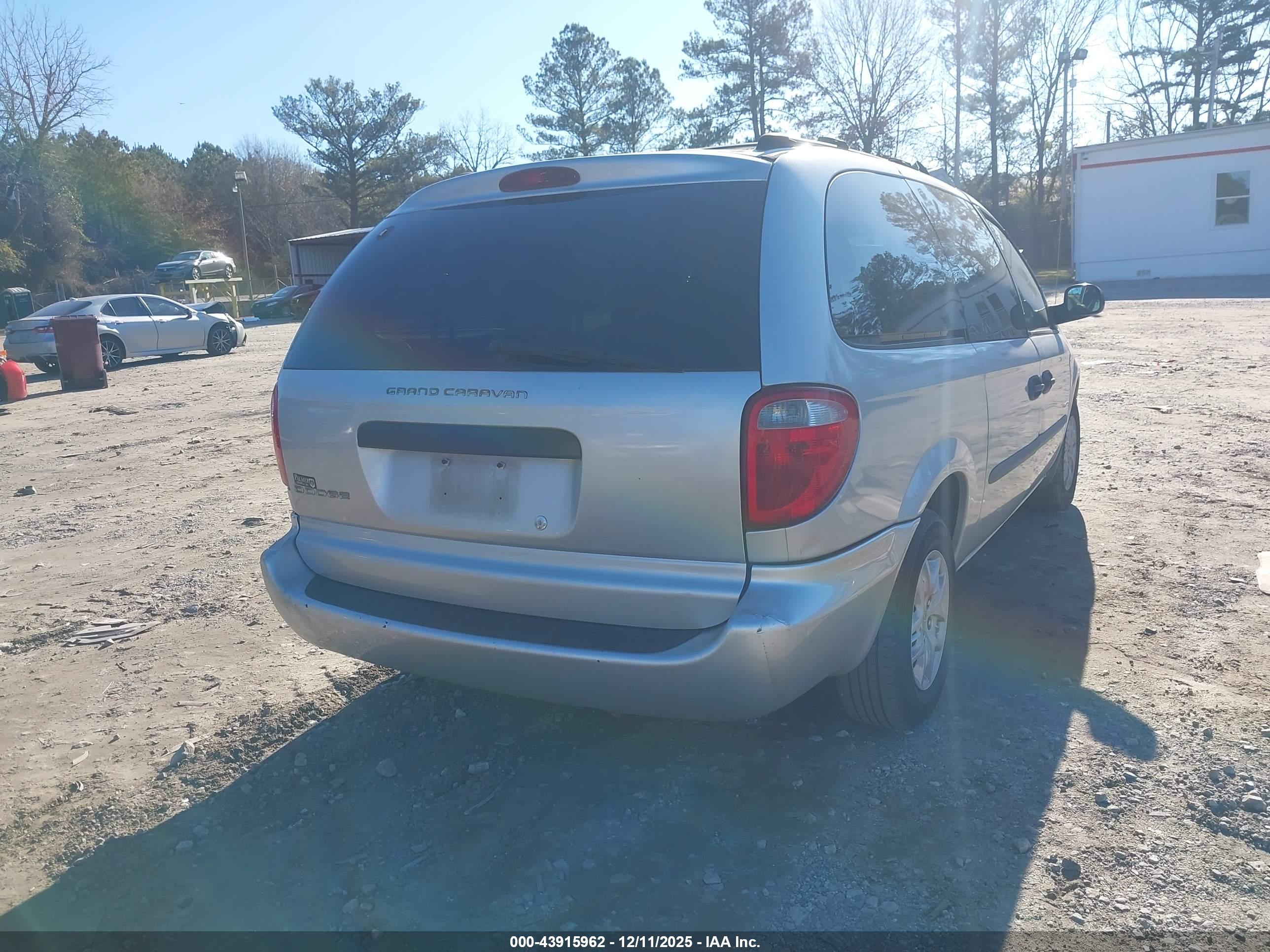 DODGE GRAND image 4