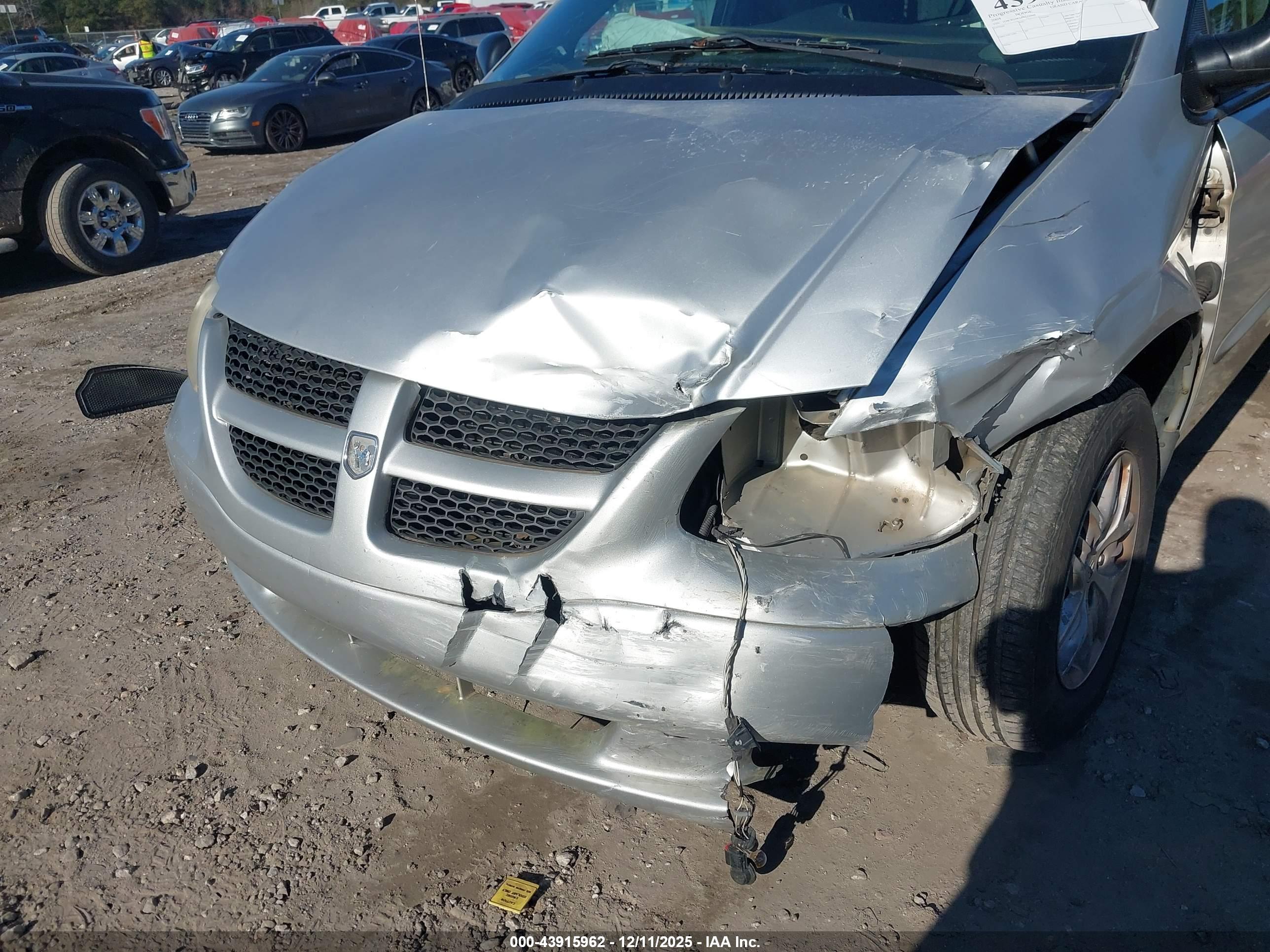 DODGE GRAND image 6