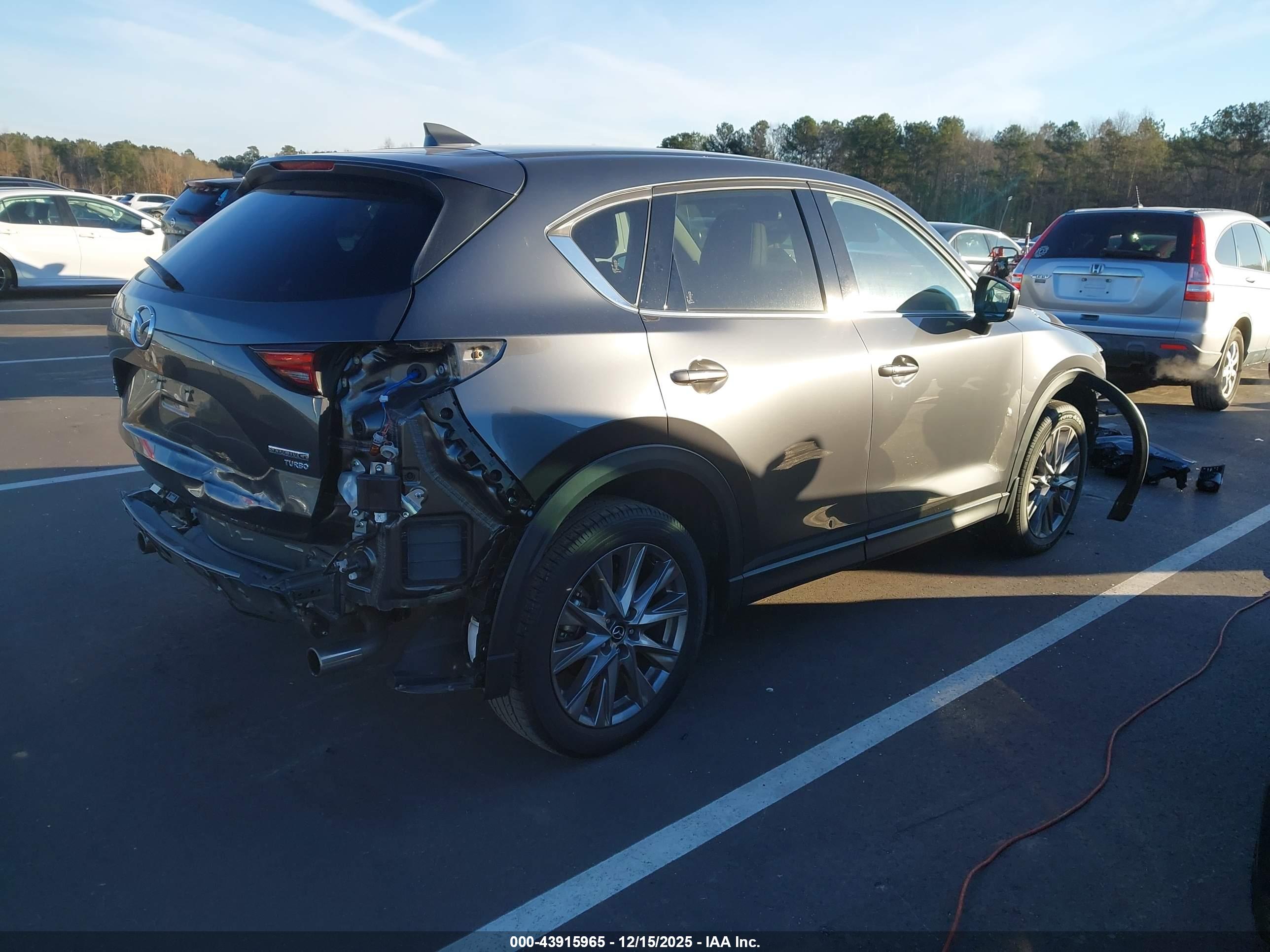 MAZDA CX-5 image 4