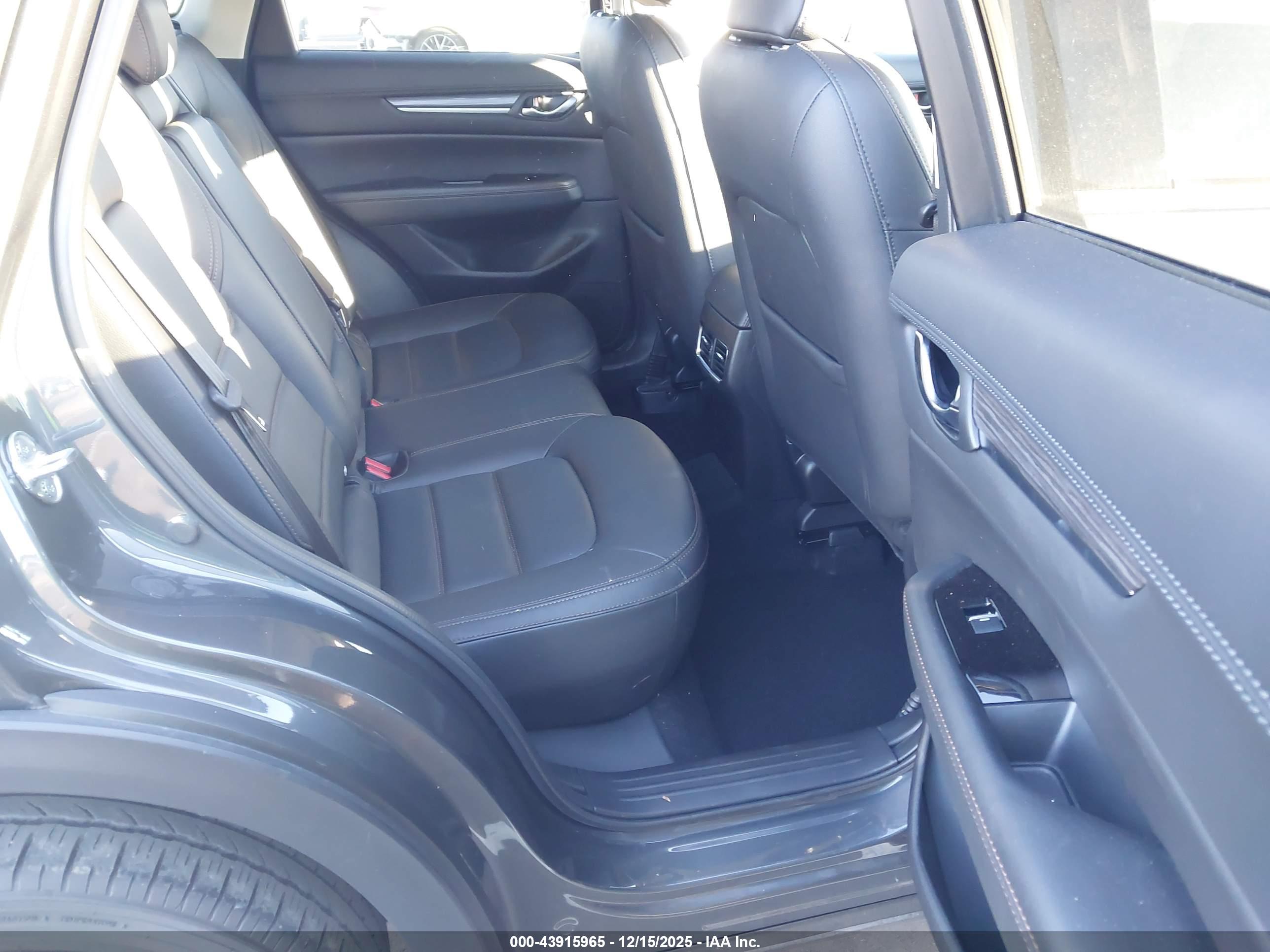 MAZDA CX-5 image 8