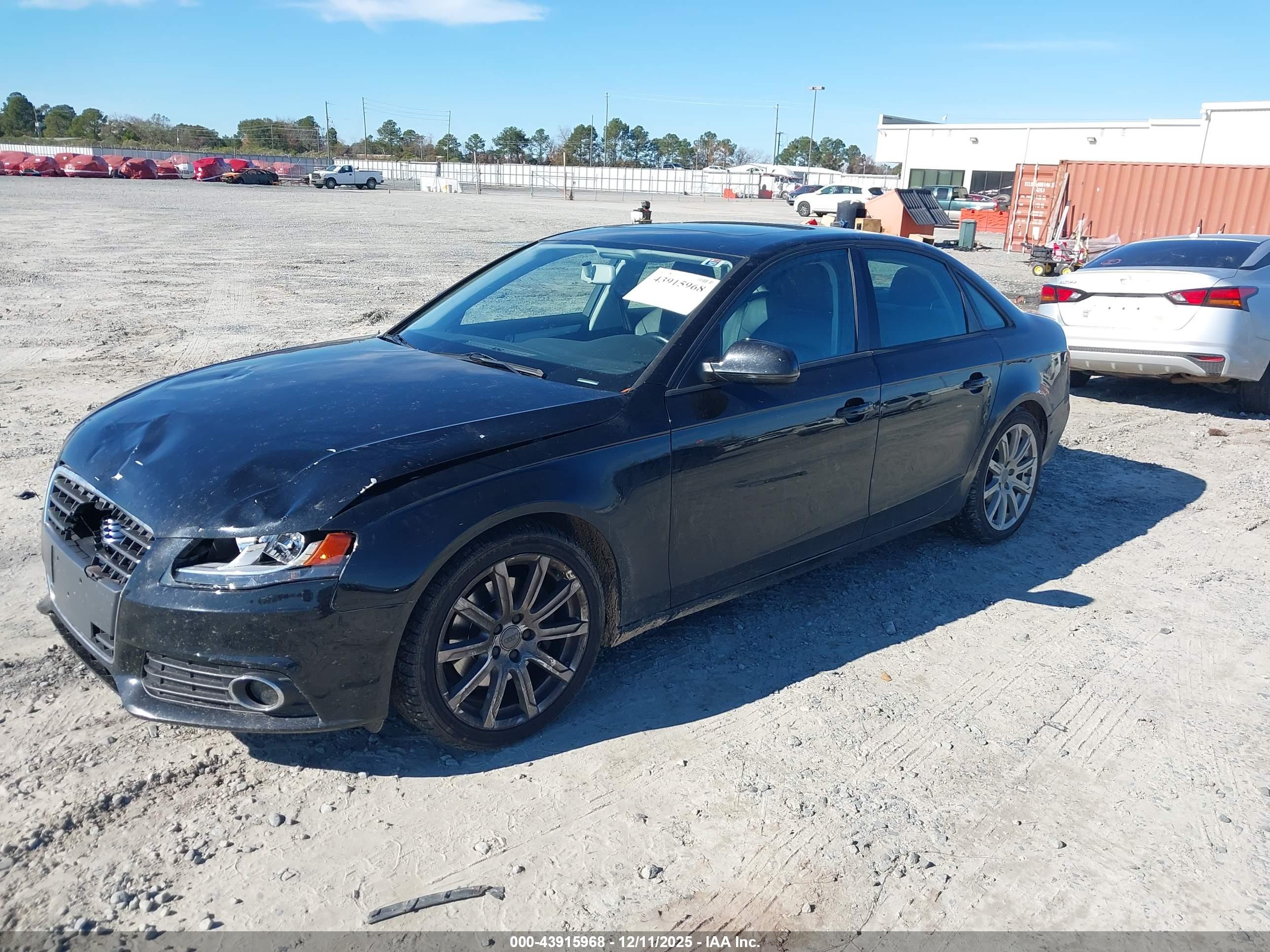 AUDI A4 image 2