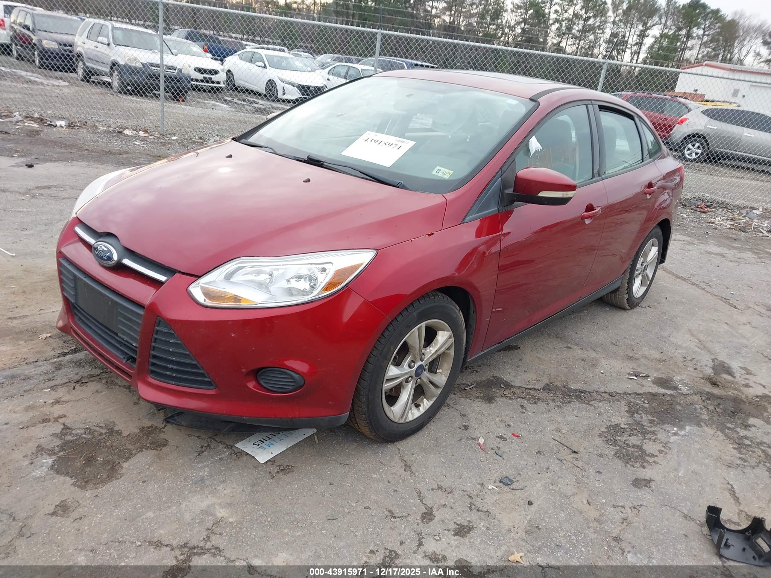 FORD FOCUS image 2