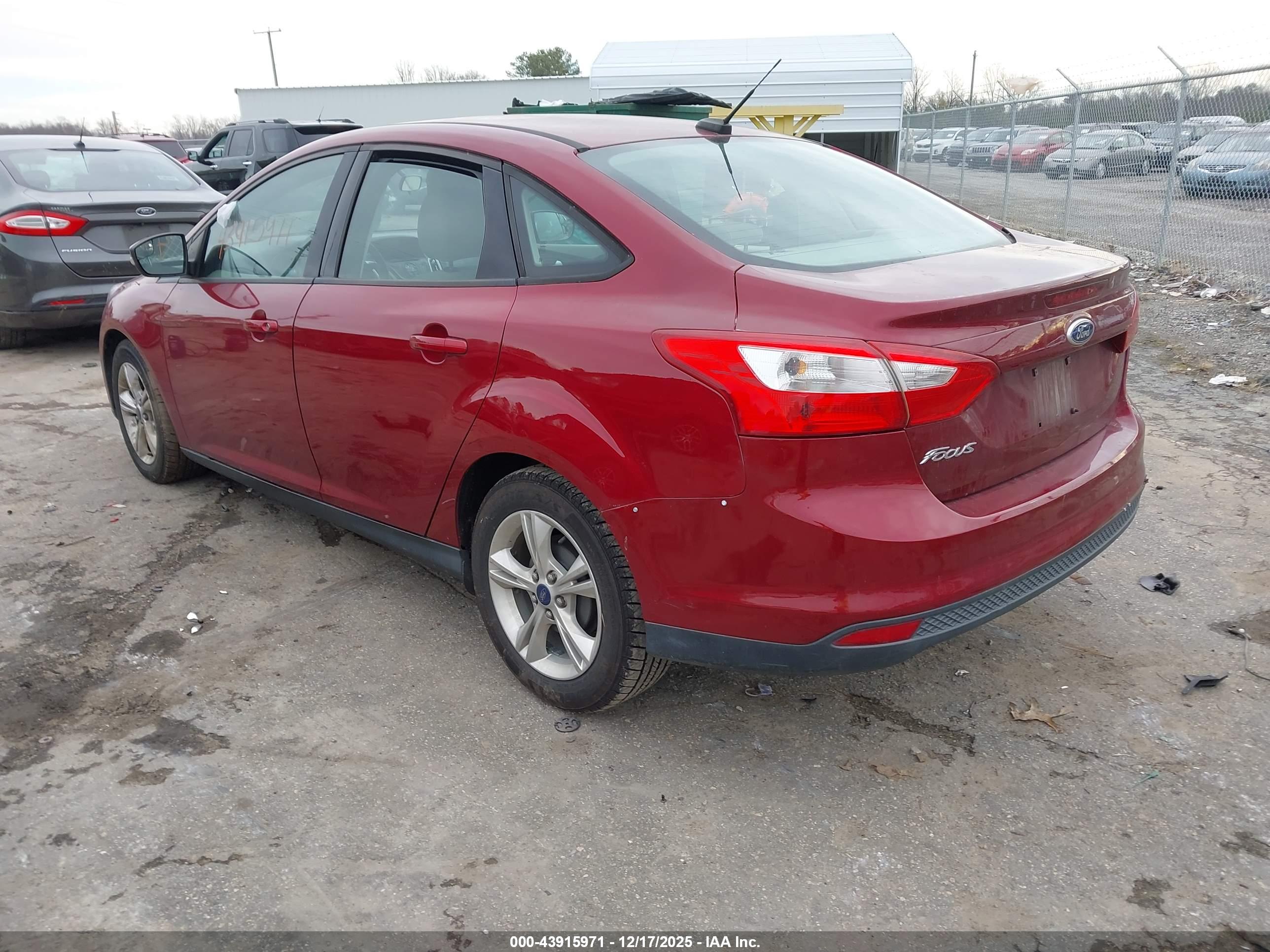 FORD FOCUS image 3