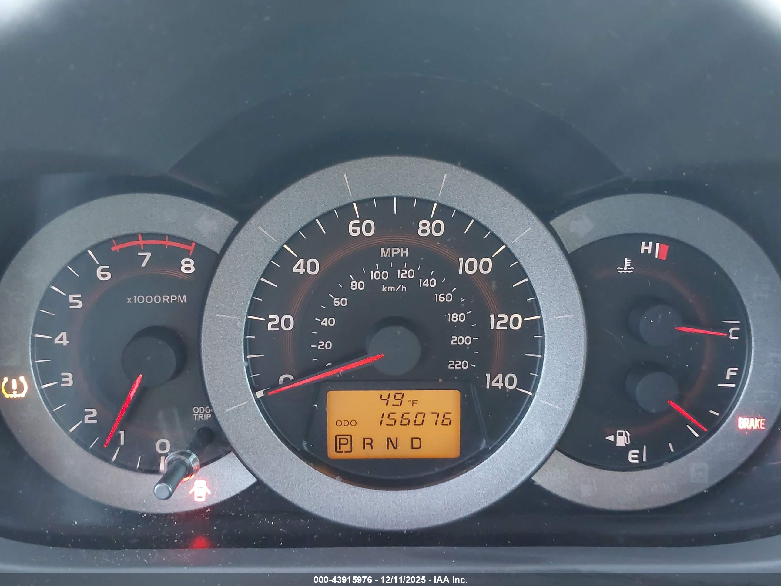TOYOTA RAV4 image 7