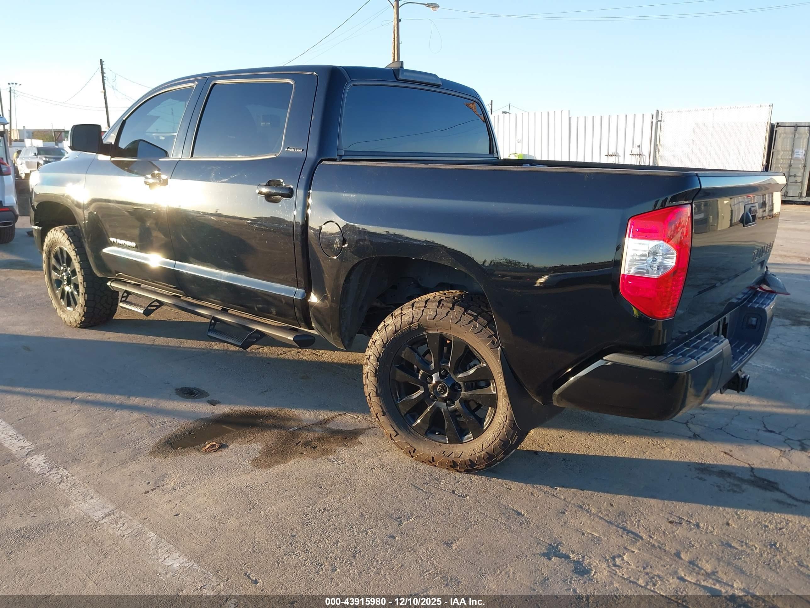 TOYOTA TUNDRA image 3