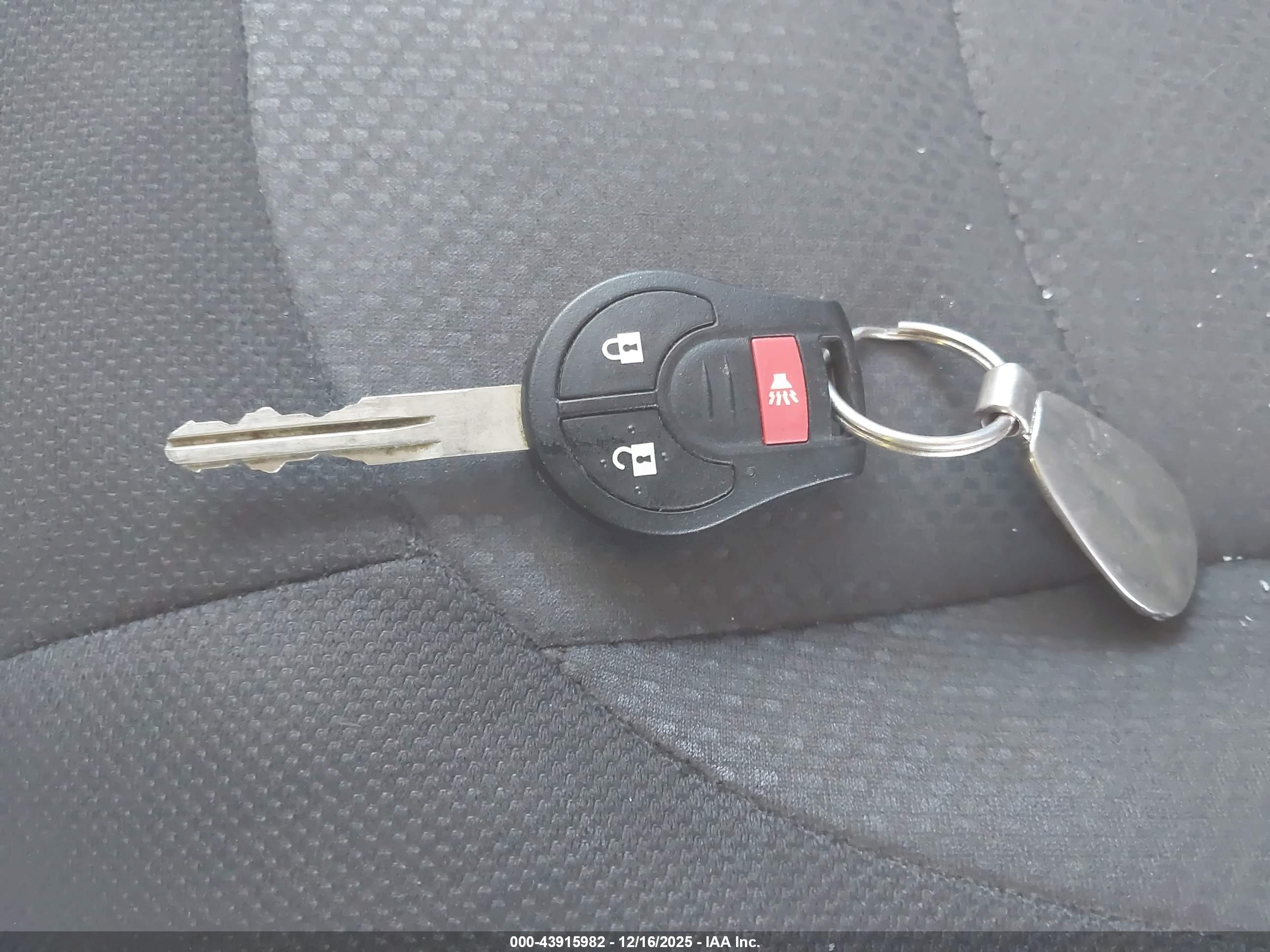 NISSAN ROGUE image 11
