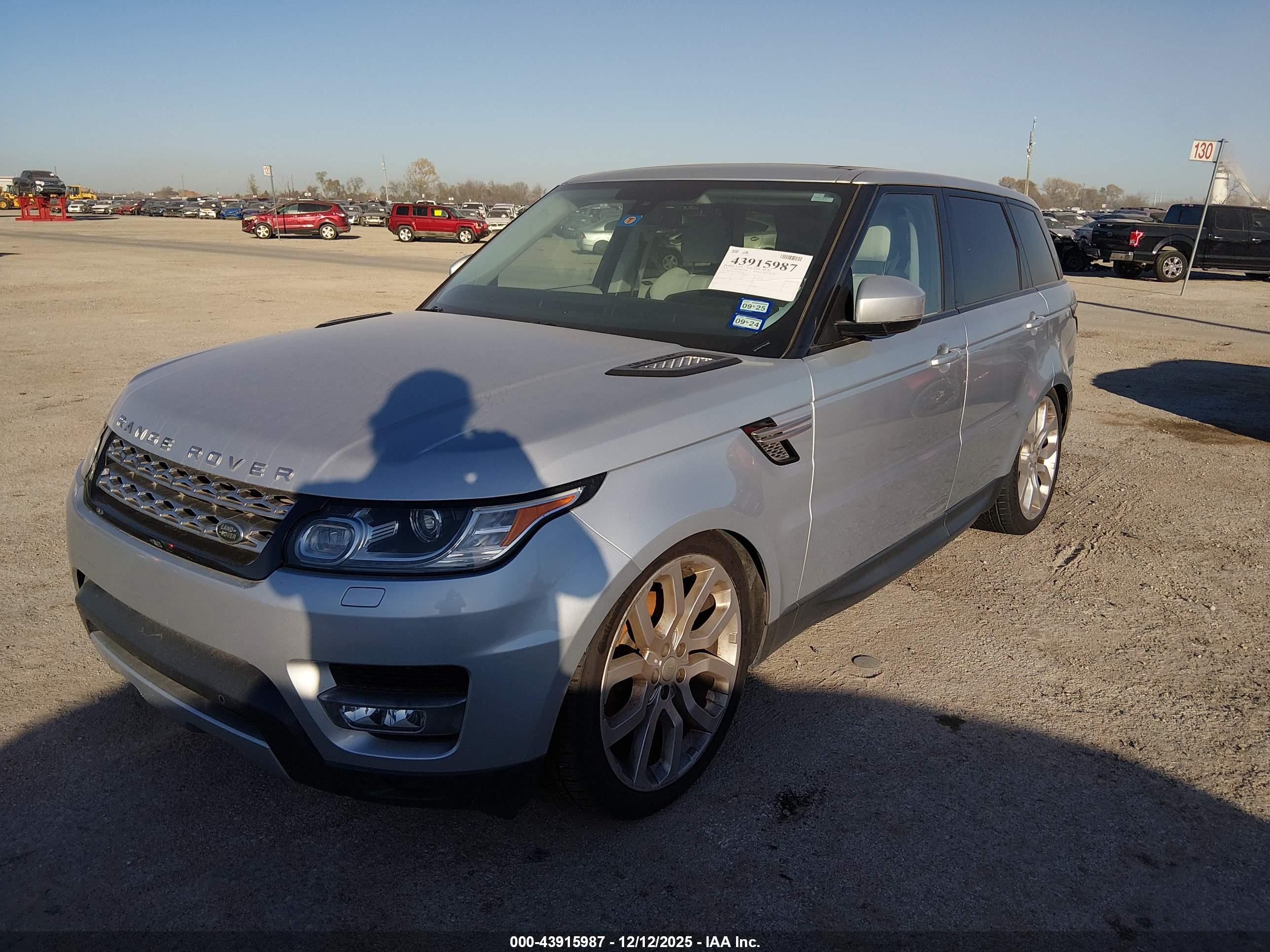 LAND ROVER image 2