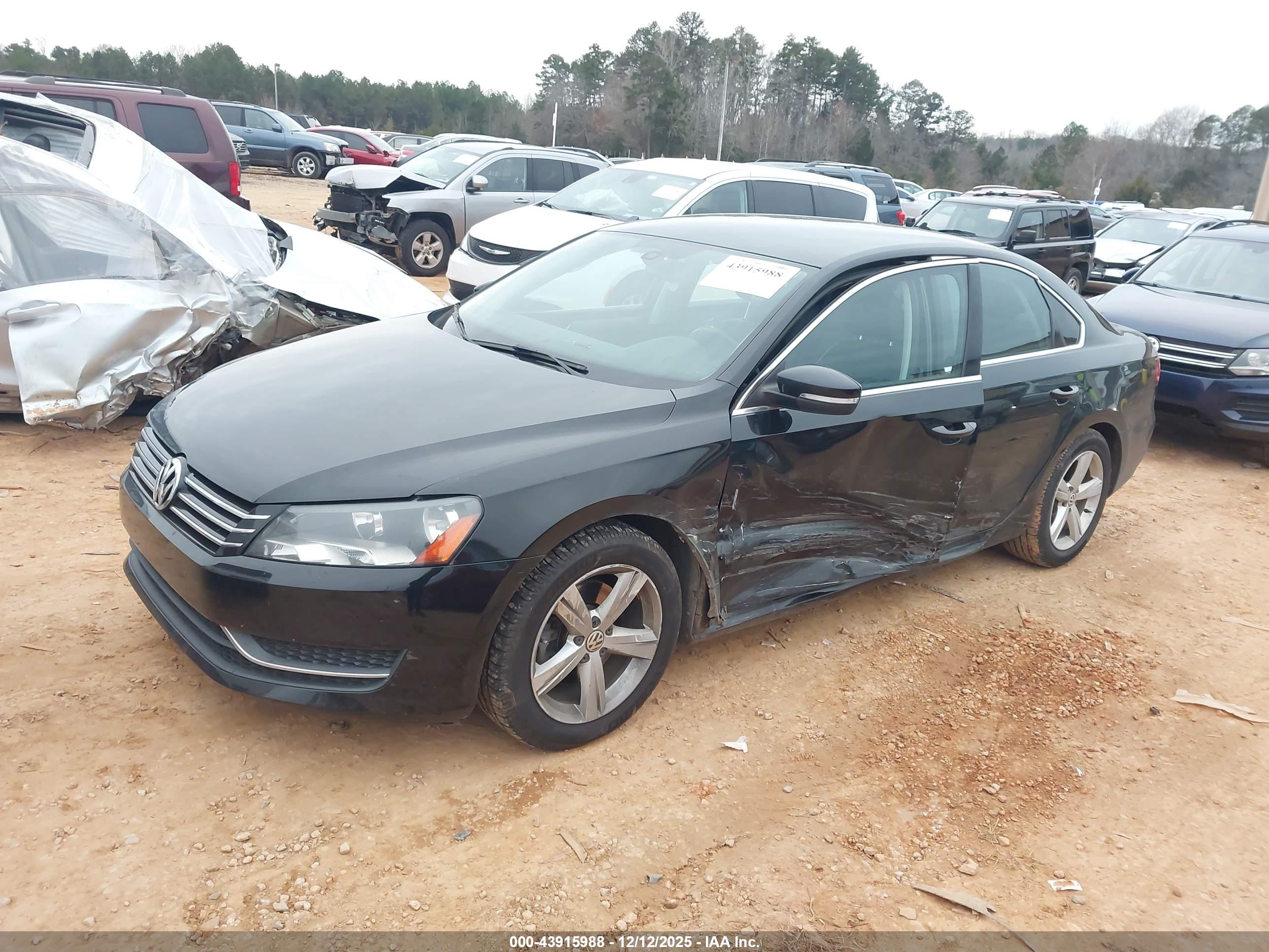 VOLKSWAGEN PASSAT image 2