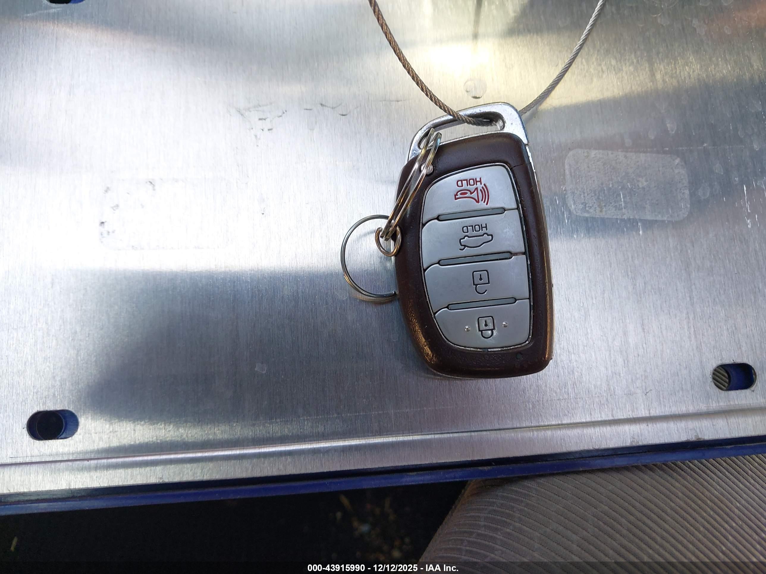 HYUNDAI ELANTRA image 11