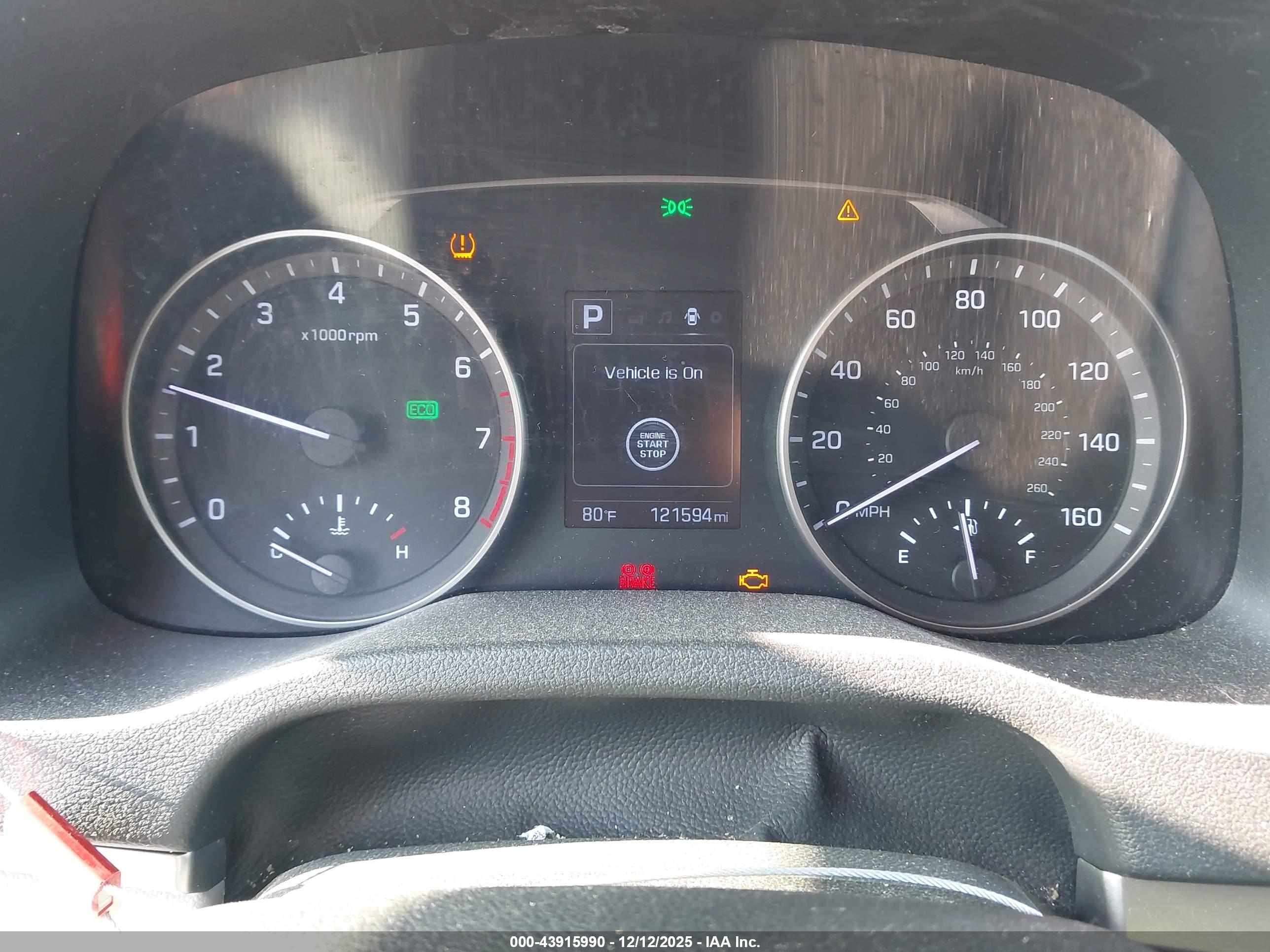 HYUNDAI ELANTRA image 7