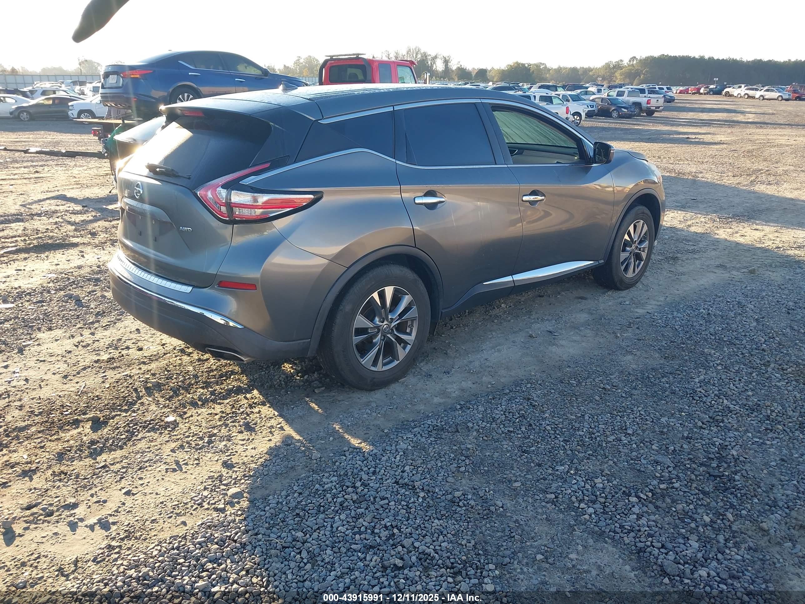 NISSAN MURANO image 4