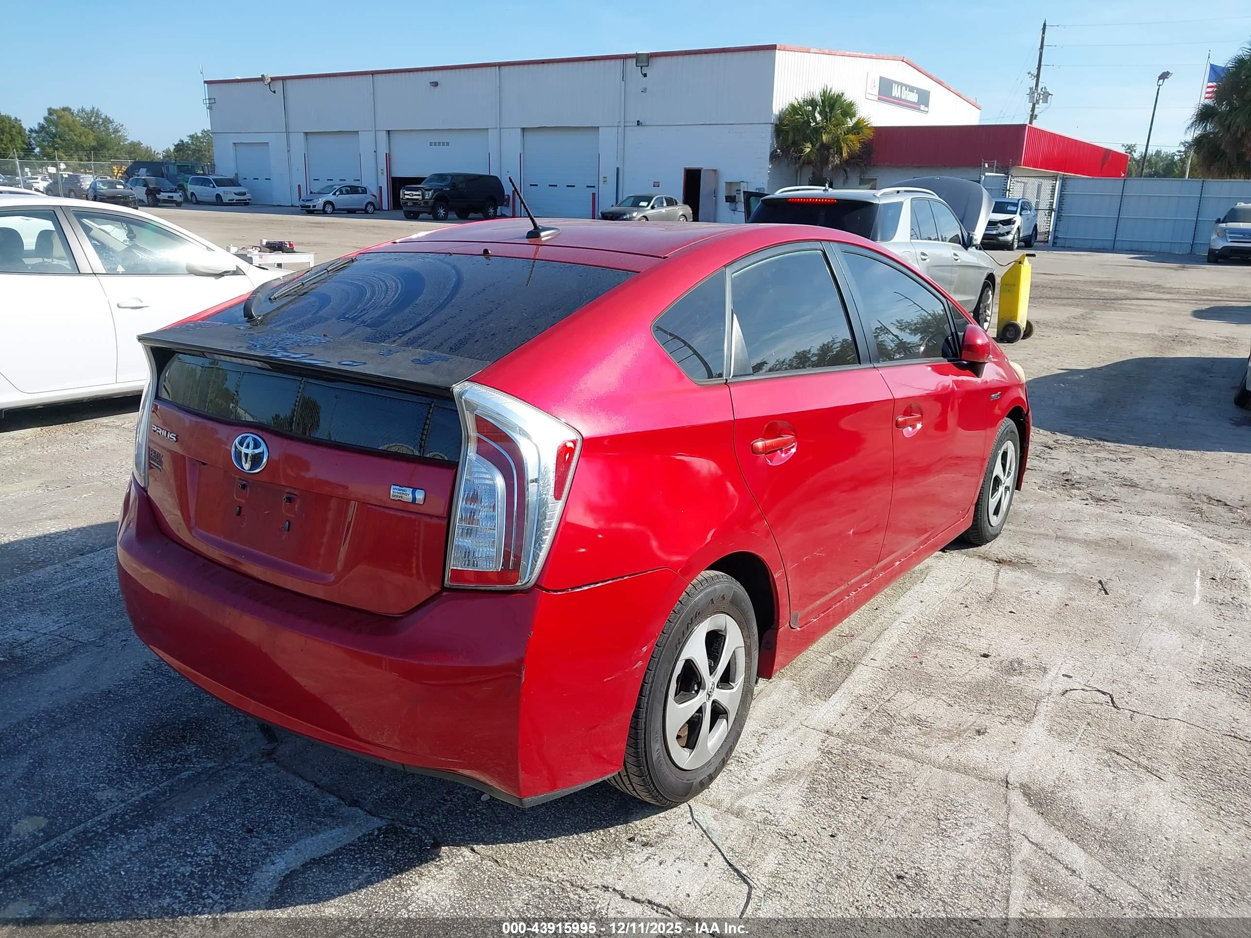 TOYOTA PRIUS image 4