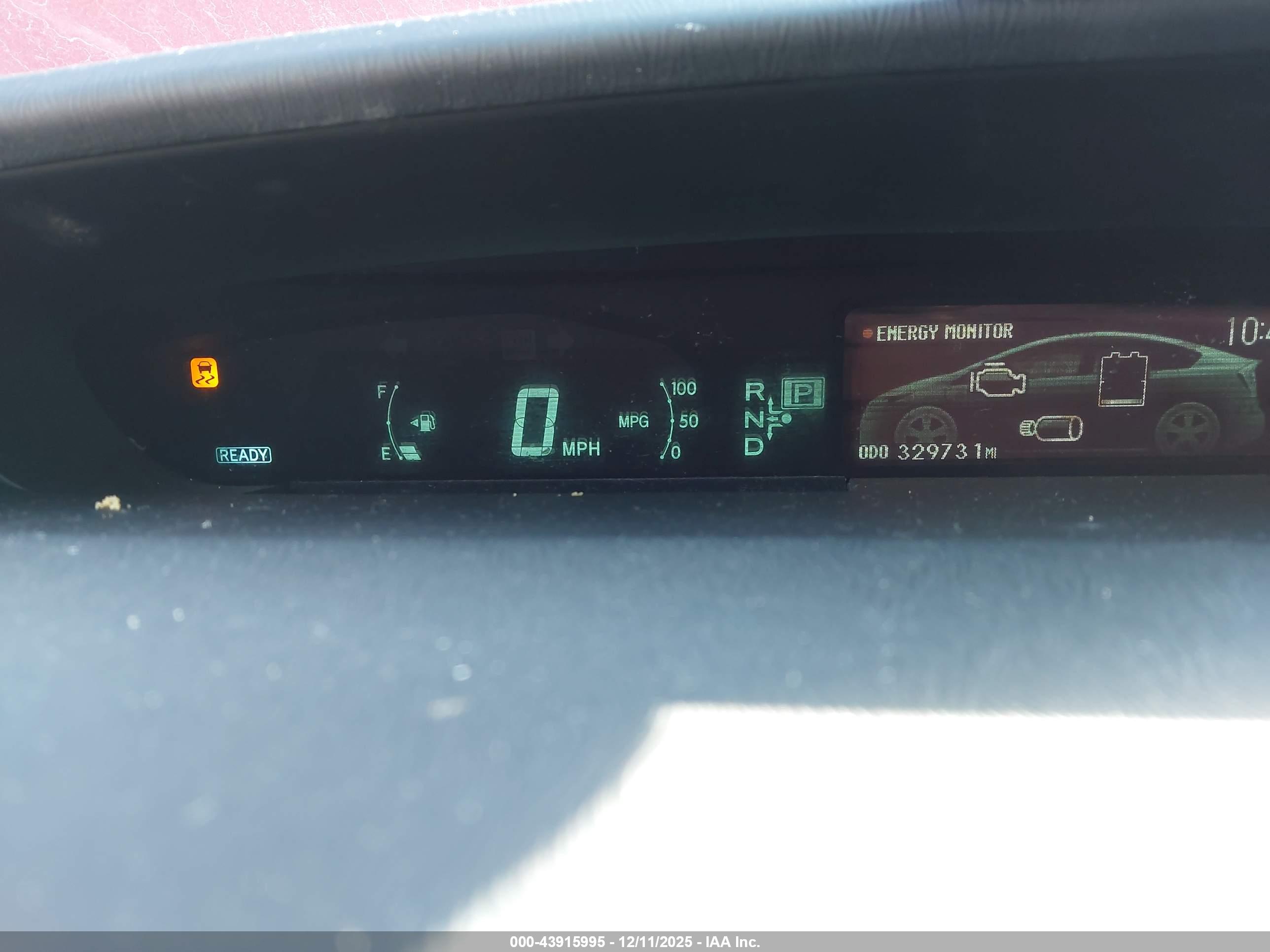 TOYOTA PRIUS image 7