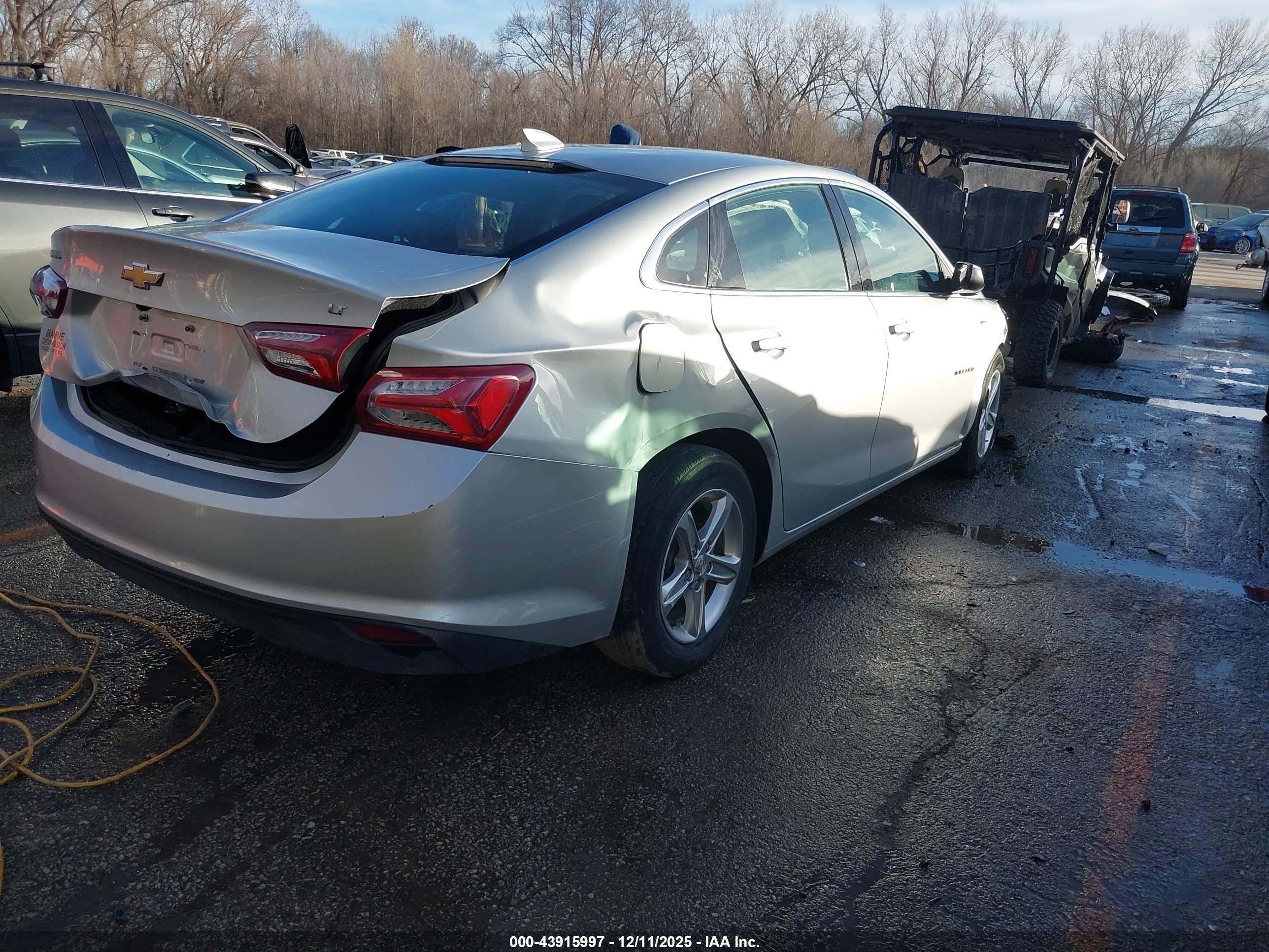 CHEVROLET MALIBU image 4