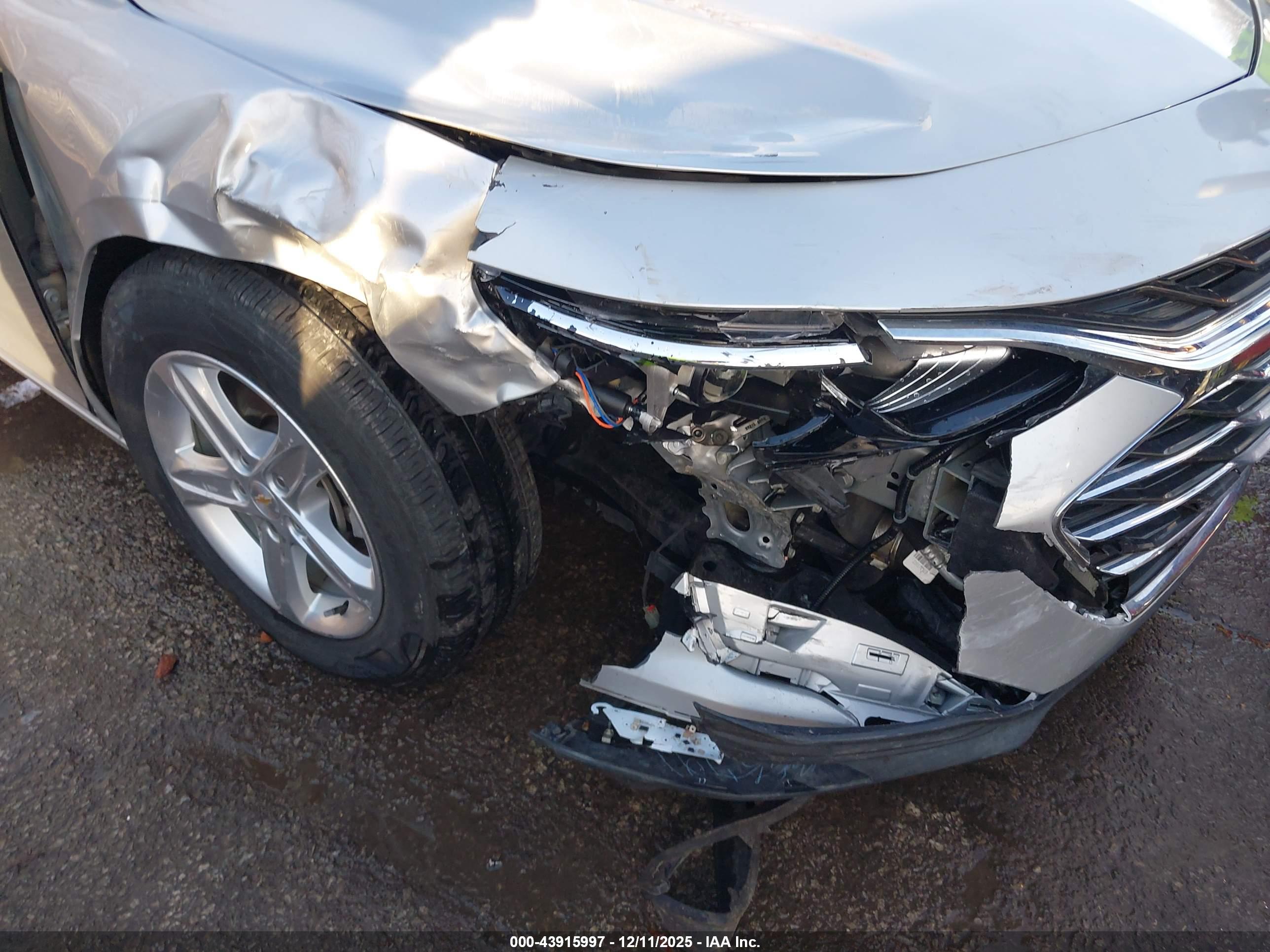CHEVROLET MALIBU image 6